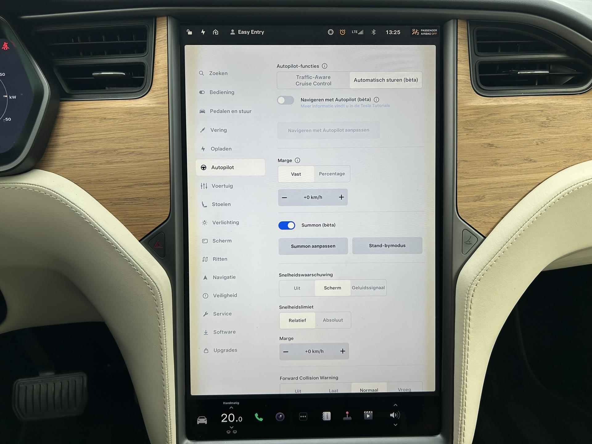 Tesla Model X 75kWh D 4WD / Autopilot / Trekhaak / Full-led - 16/38