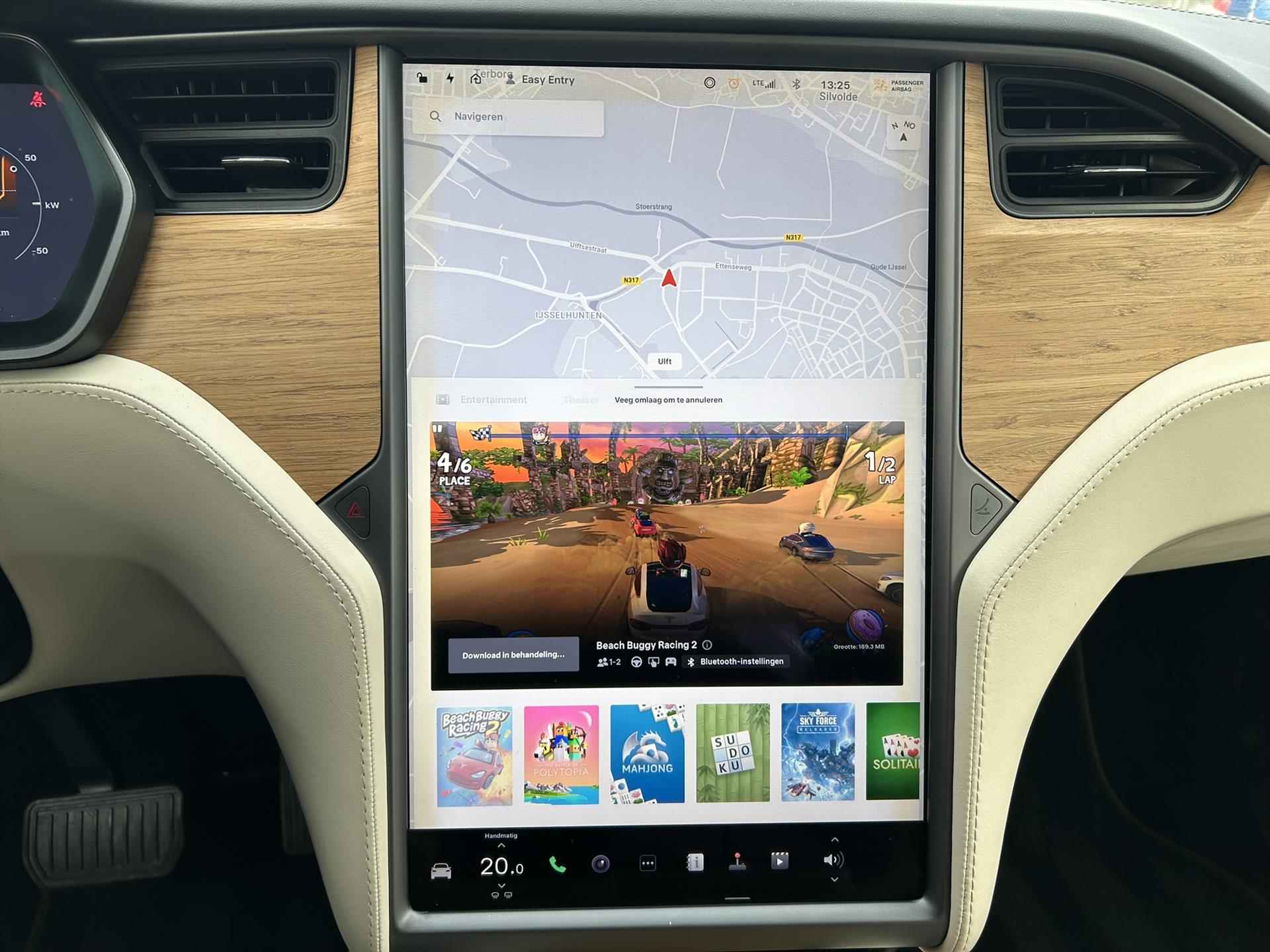 Tesla Model X 75kWh D 4WD / Autopilot / Trekhaak / Full-led - 17/38