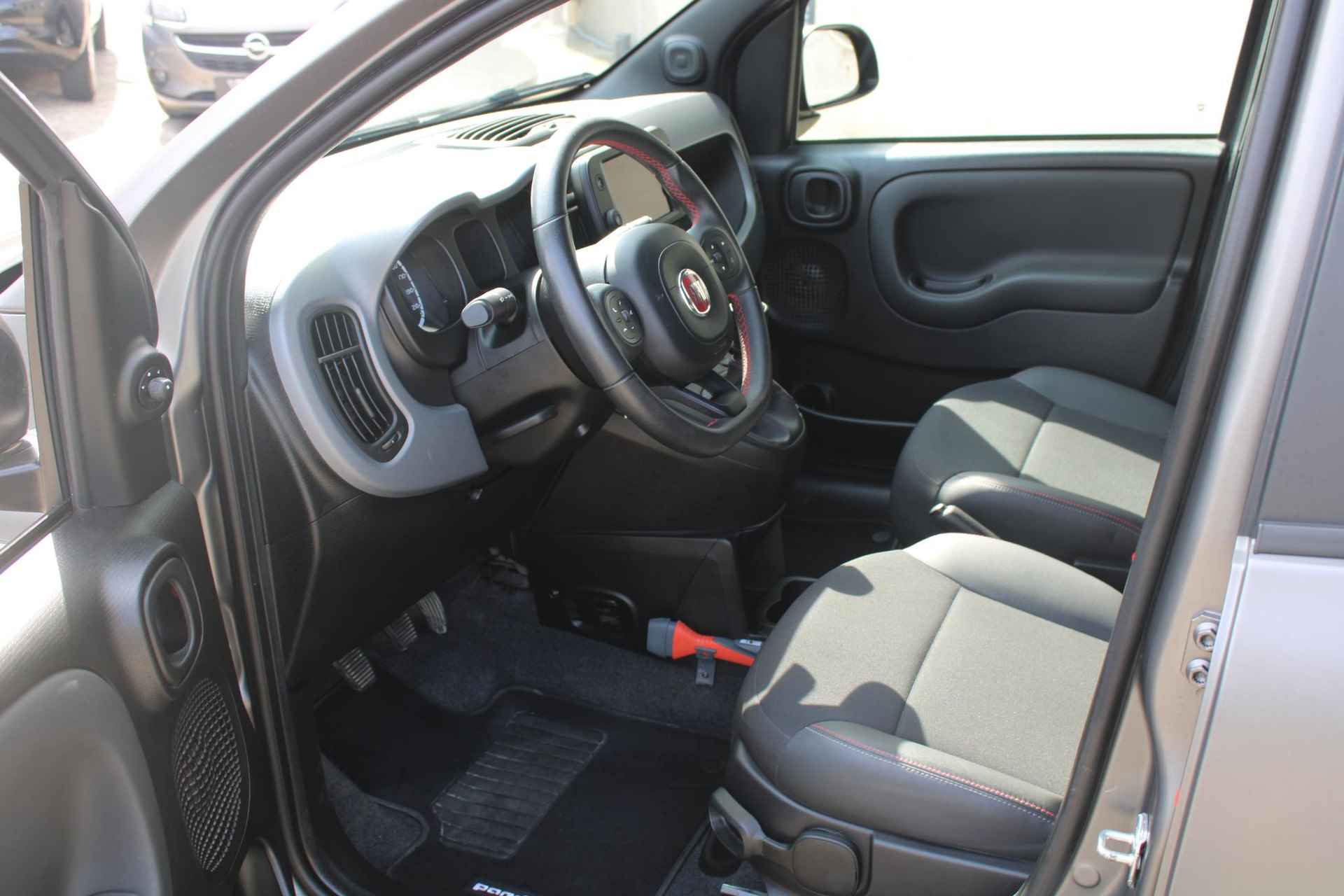 Fiat Panda 1.0 Hybrid Sport | MAT GRIJS | - 4/17