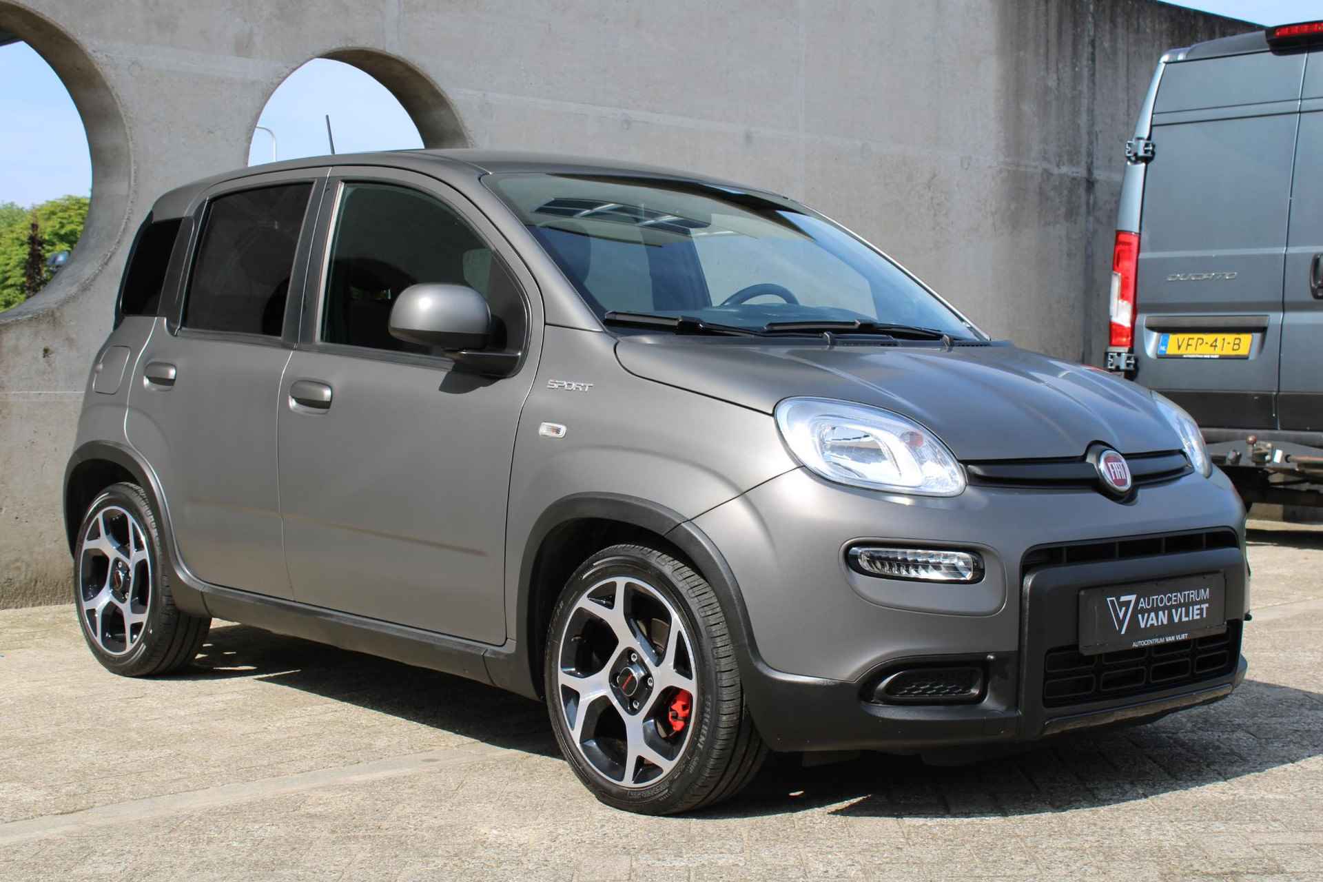 Fiat Panda 1.0 Hybrid Sport | MAT GRIJS | - 11/17