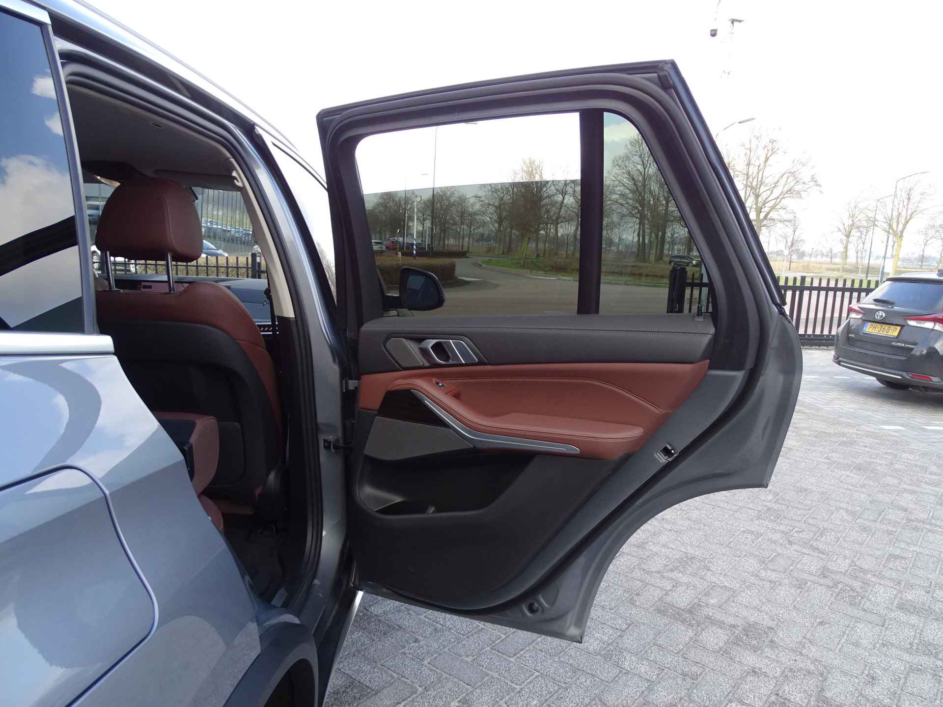 BMW X5 xDrive50e Innovation Pack Elek.Trekhaak Driv.Ass.Pro. Park.Pro. Harman/Kardon Memory-stoelen Extra getint-glas Cockpit Pro Ada. - 12/65