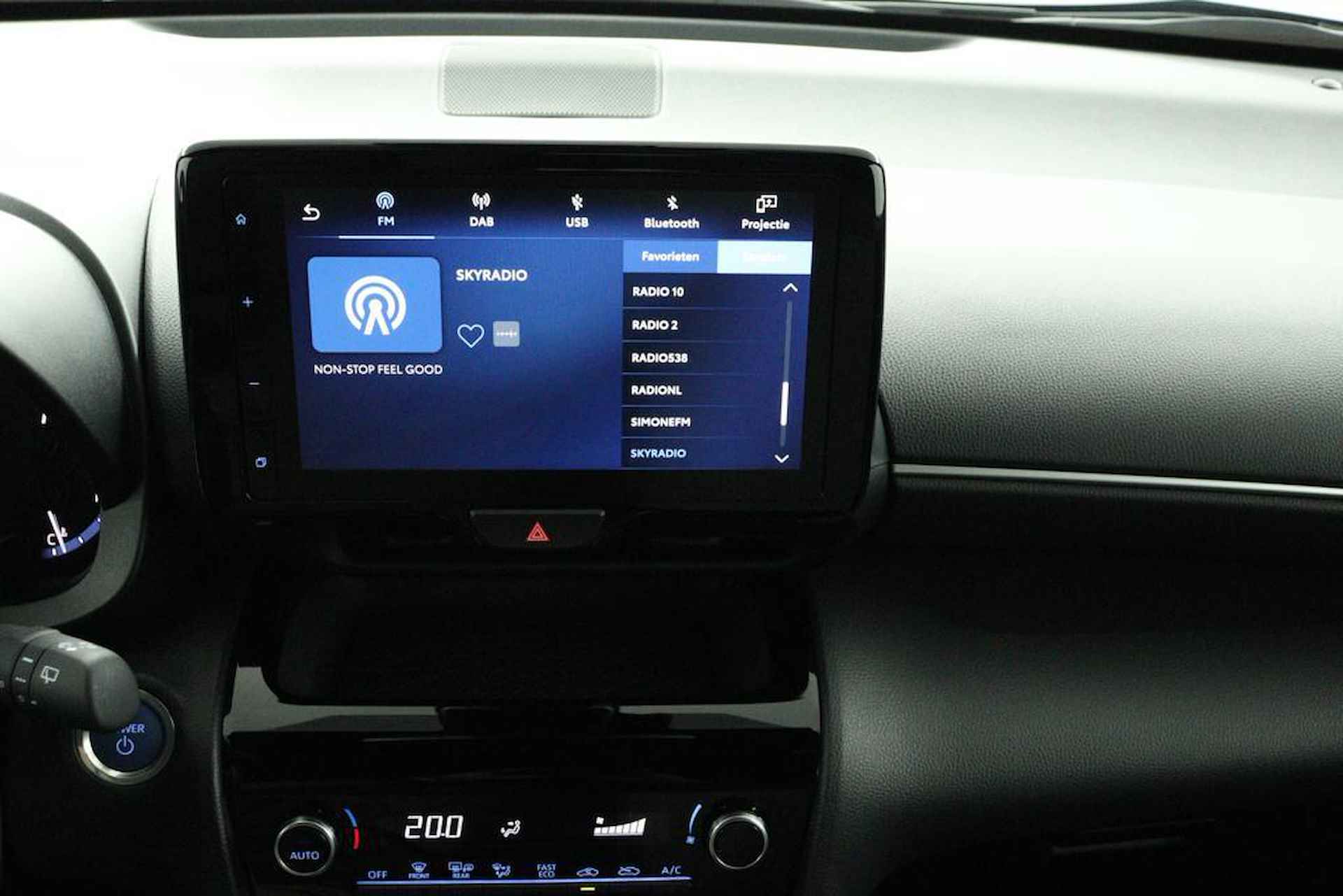 Toyota Yaris Cross 1.5 Hybrid Dynamic | Navigatie | Apple Carplay/Android Auto | Parkeercamera | - 41/45