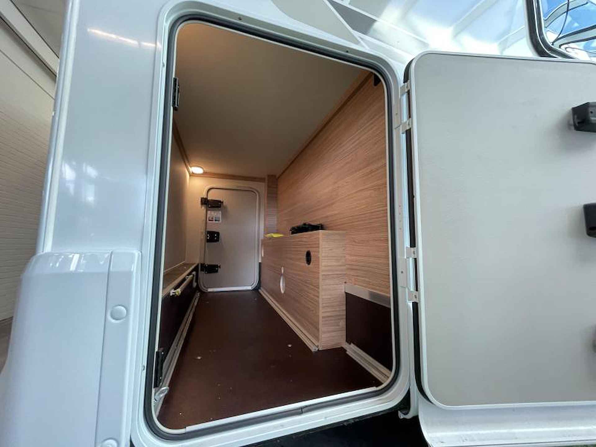 Weinsberg Xcursion 500 MQ Camper huren? Boek nu! - 19/21