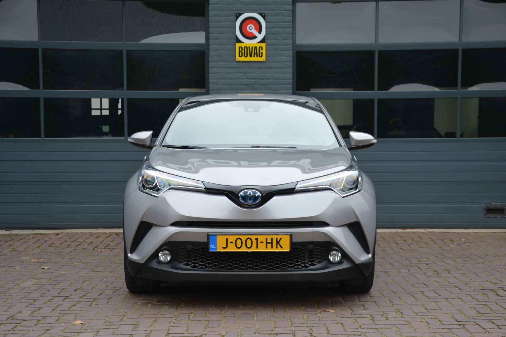 Toyota C-HR 1.8 Hybrid Active - 8/26