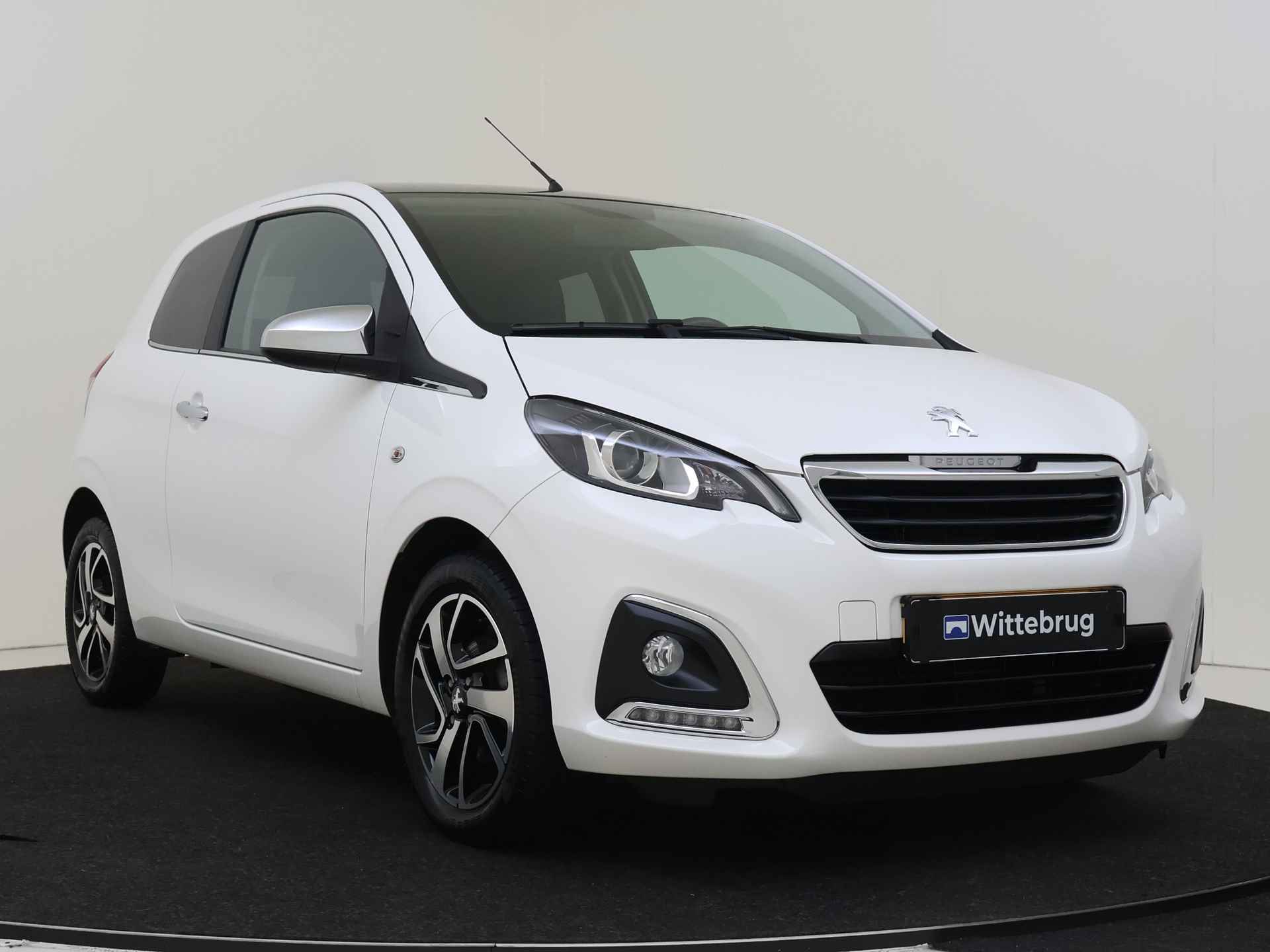 Peugeot 108 1.0 e-VTi Allure Licht metalen Velgen | Apple Carplay | Airco | - 4/30