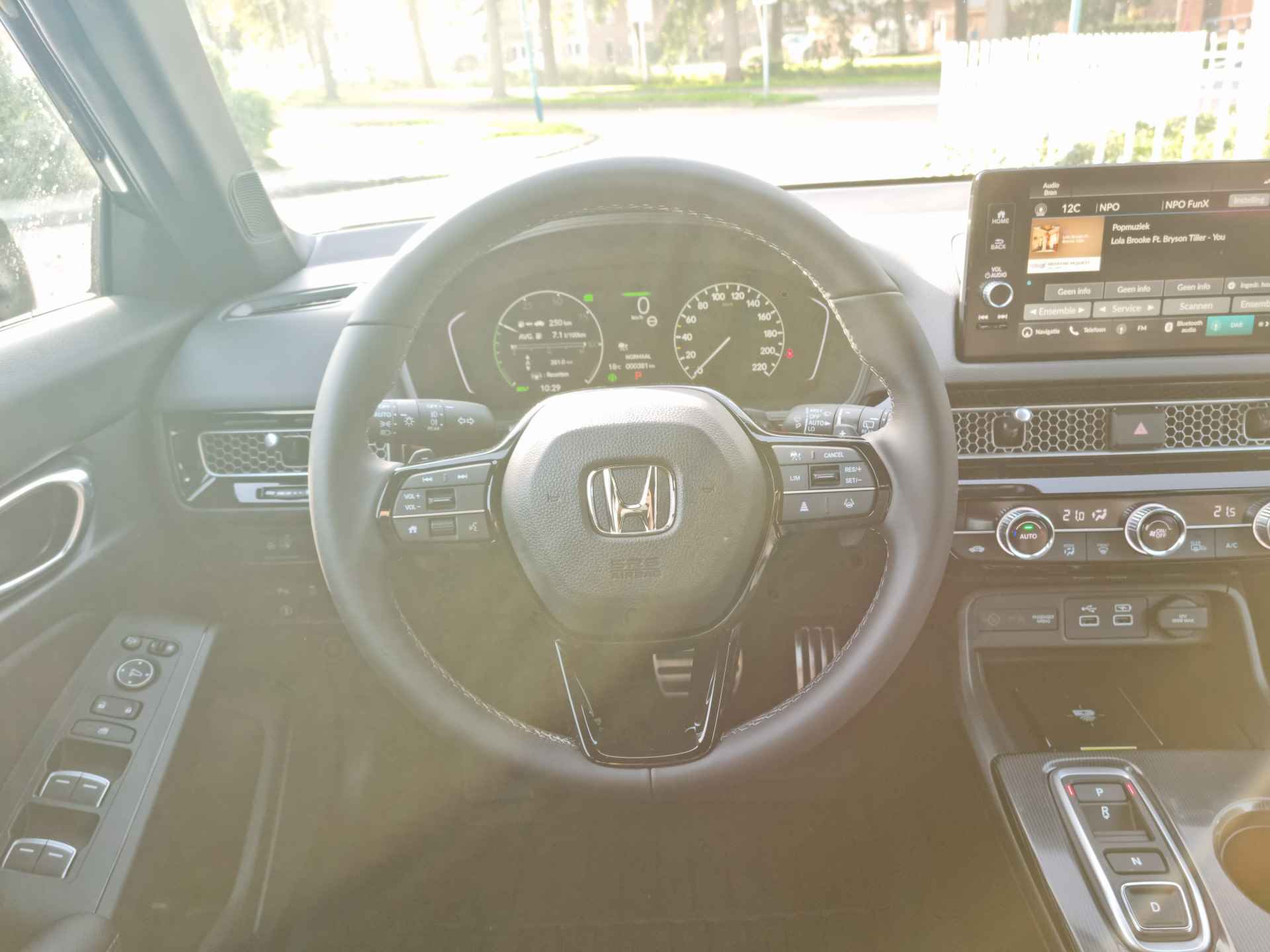Honda Civic 2.0 e:HEV Sport 18inch velgen, Draadloze oplader, Apple/Android , All-in Rijklaarprijs - 14/23