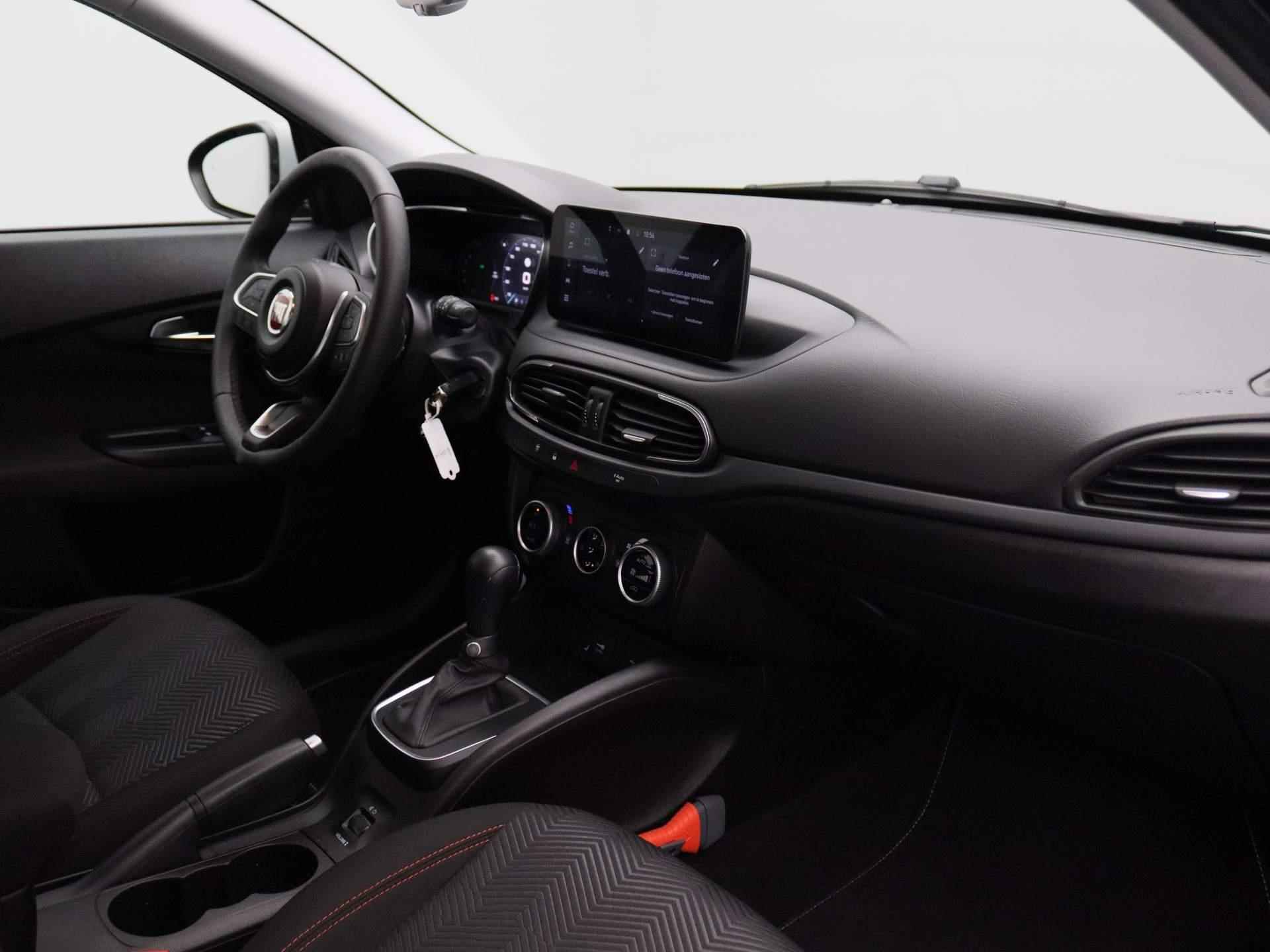 Fiat Tipo Stationwagon Cross 1.5 Hybrid Garmin Automaat | 10" Apple Carplay | Camera | Stoelverwarming | - 26/28