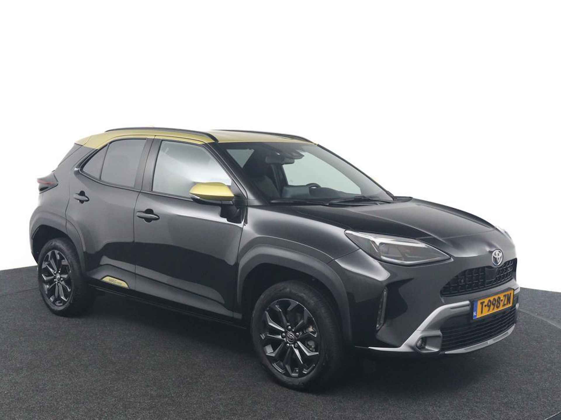 Toyota Yaris Cross 1.5 Hybrid Explore | Parkeersensoren voor en Achter | Stoelverwarming | Navigatie | DAB | Smart Connect | Automatisch Inklapbare Buitenspiegels | - 4/45