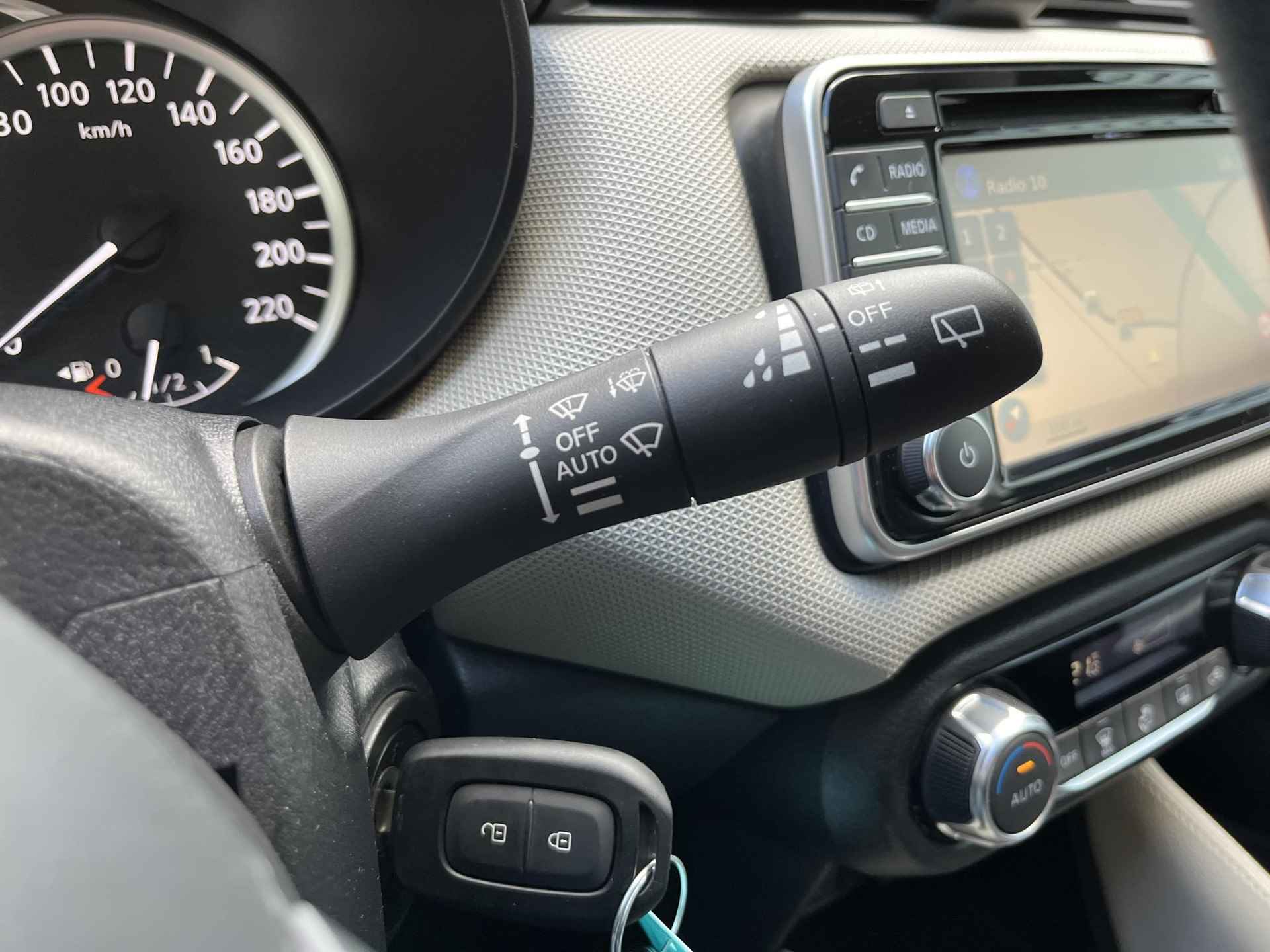 Nissan Micra 0.9 IG-T N-Connecta ,NL-Auto, Navigatie, Bluetooth, Cruise-Control, achteruitrijcamera, Climate Control, Lichtmetalen Velgen, DAB - 15/28