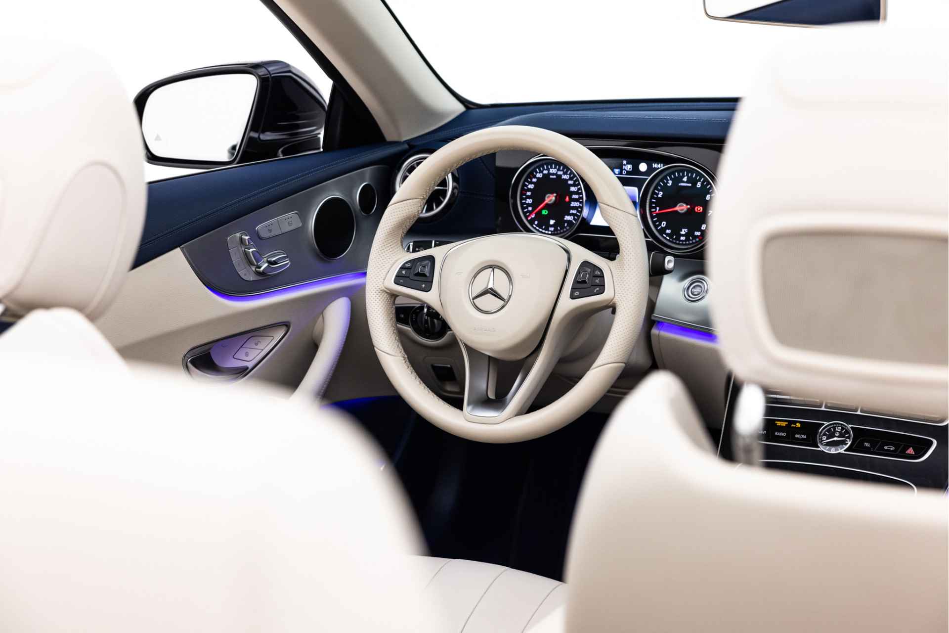 Mercedes-Benz E-Klasse Cabrio 300 Premium | AMG | Memory | Distronic+ | LED - 19/65