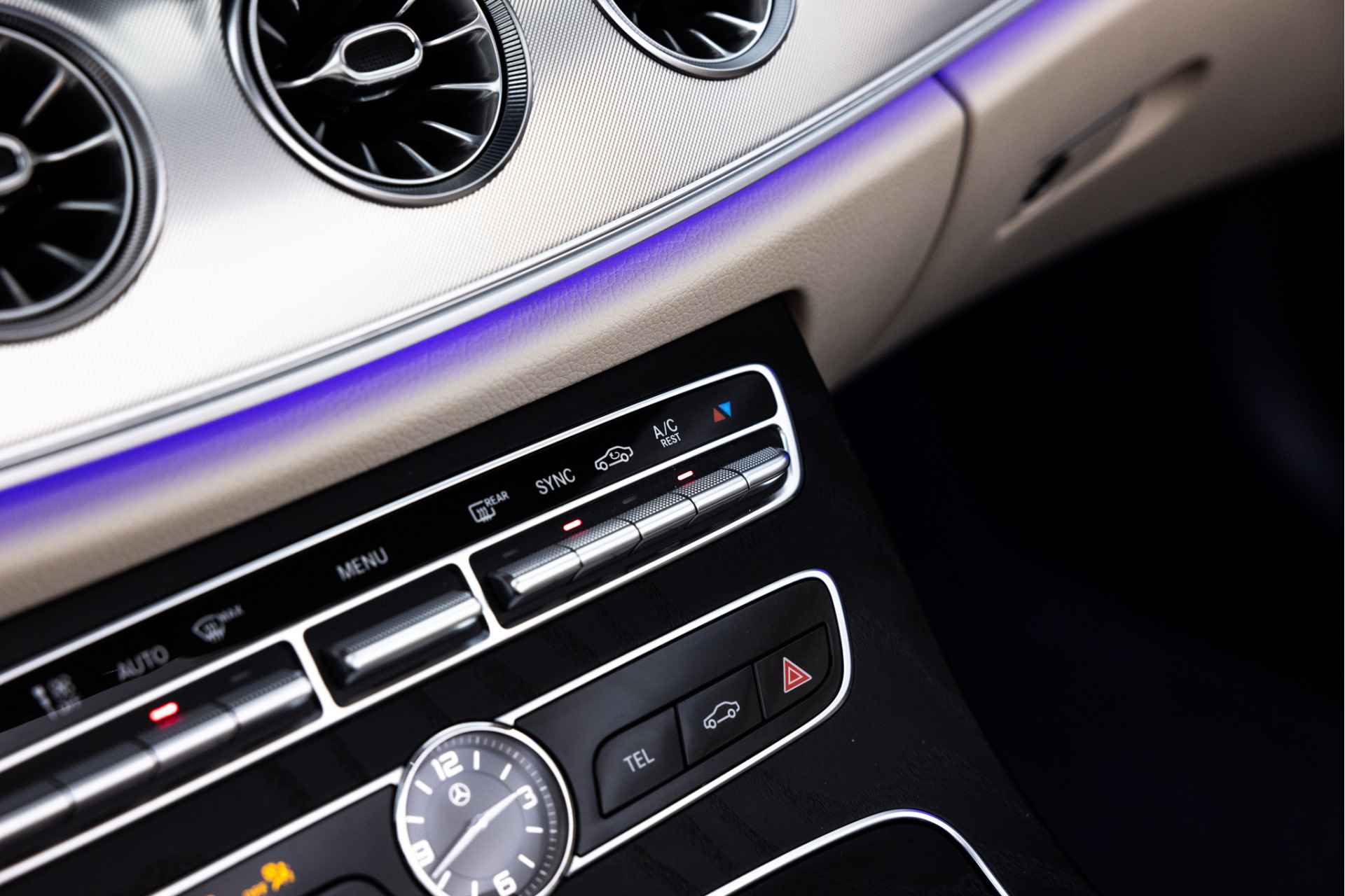 Mercedes-Benz E-Klasse Cabrio 300 Premium | AMG | Memory | Distronic+ | LED - 56/65