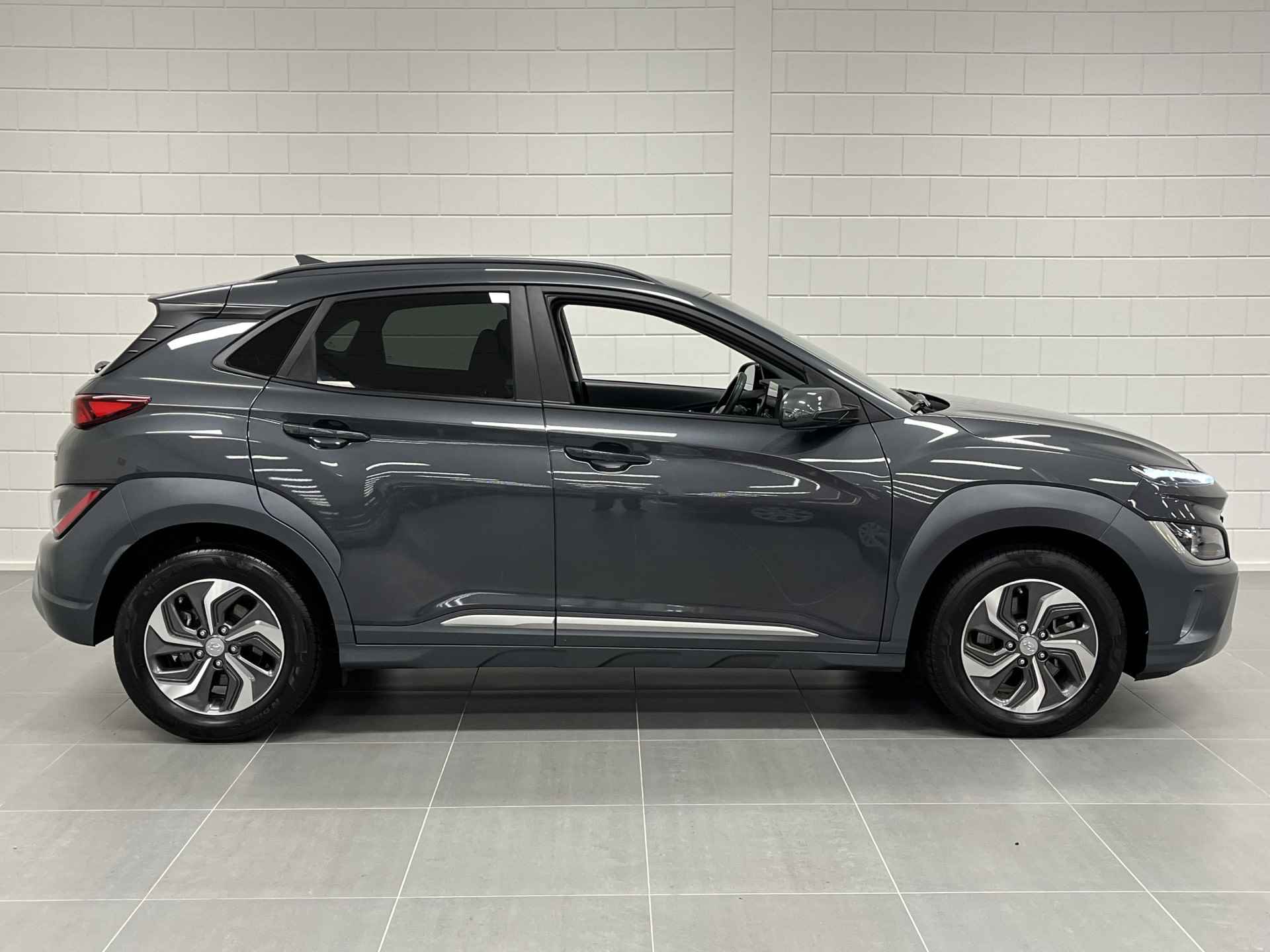 Hyundai KONA 1.6 GDI HEV Fashion AUTOMAAT! | NAVIGATIE | CLIMATE CONTROL | ZUINIGE AUTO MET HOGE INSTAP - 8/45