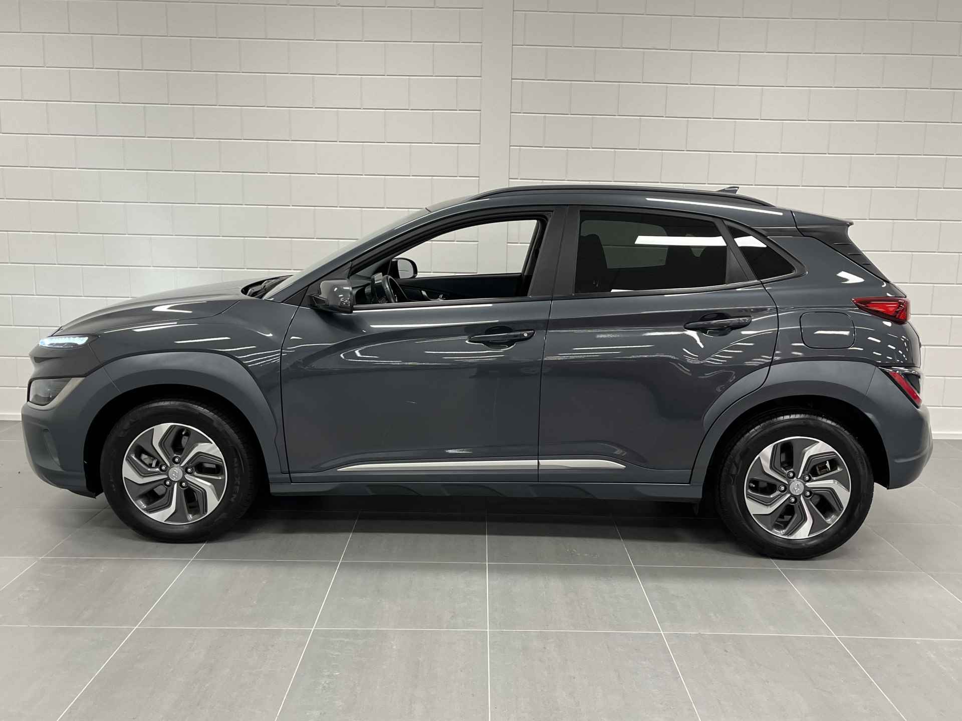 Hyundai KONA 1.6 GDI HEV Fashion AUTOMAAT! | NAVIGATIE | CLIMATE CONTROL | ZUINIGE AUTO MET HOGE INSTAP - 9/45