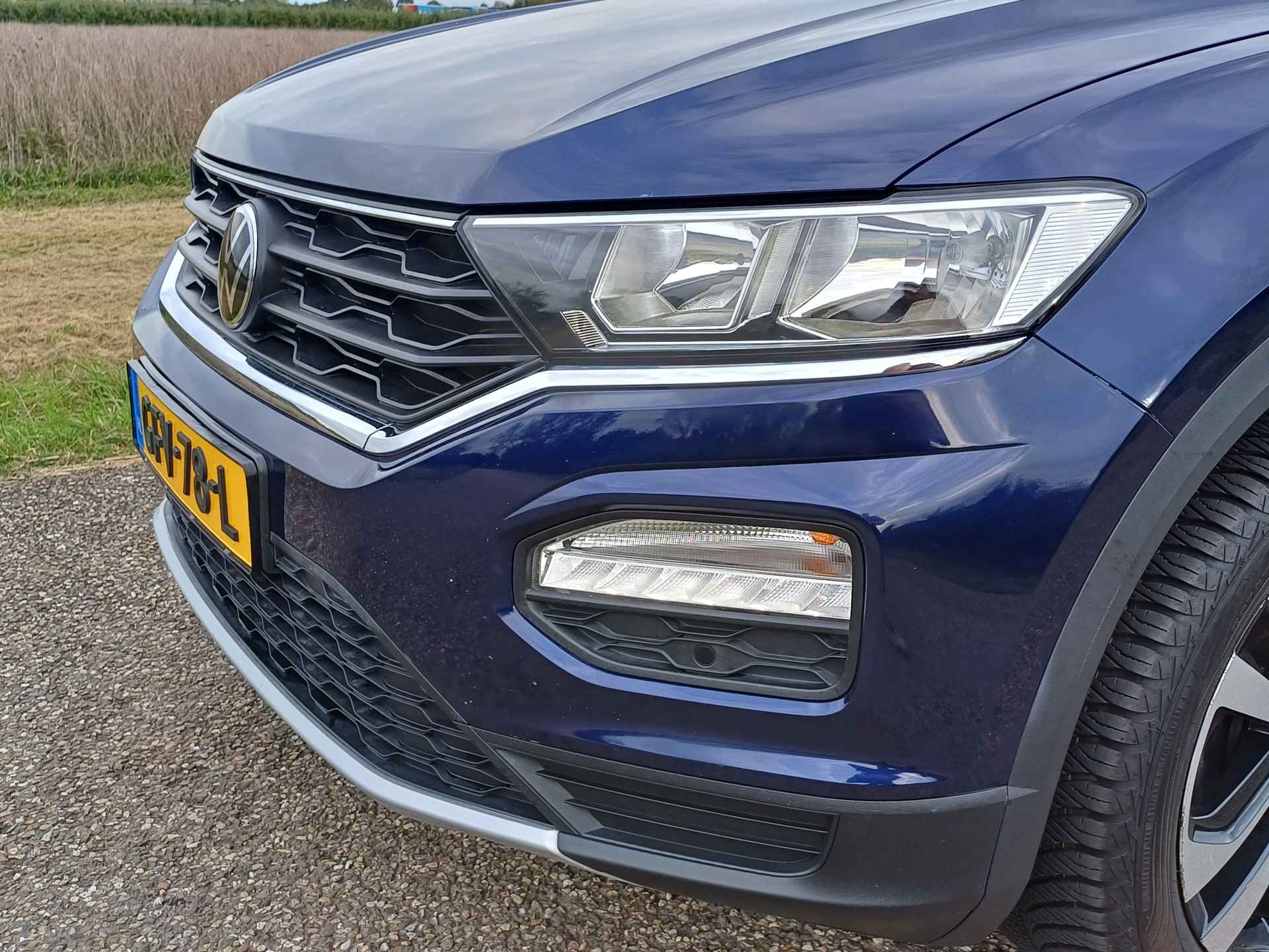 Volkswagen T-Roc 1.5 TSI Sport United | Lage KM! | Park V+A | Ada Cruise | Stoel stuur verw | Navi | Carplay - 11/51