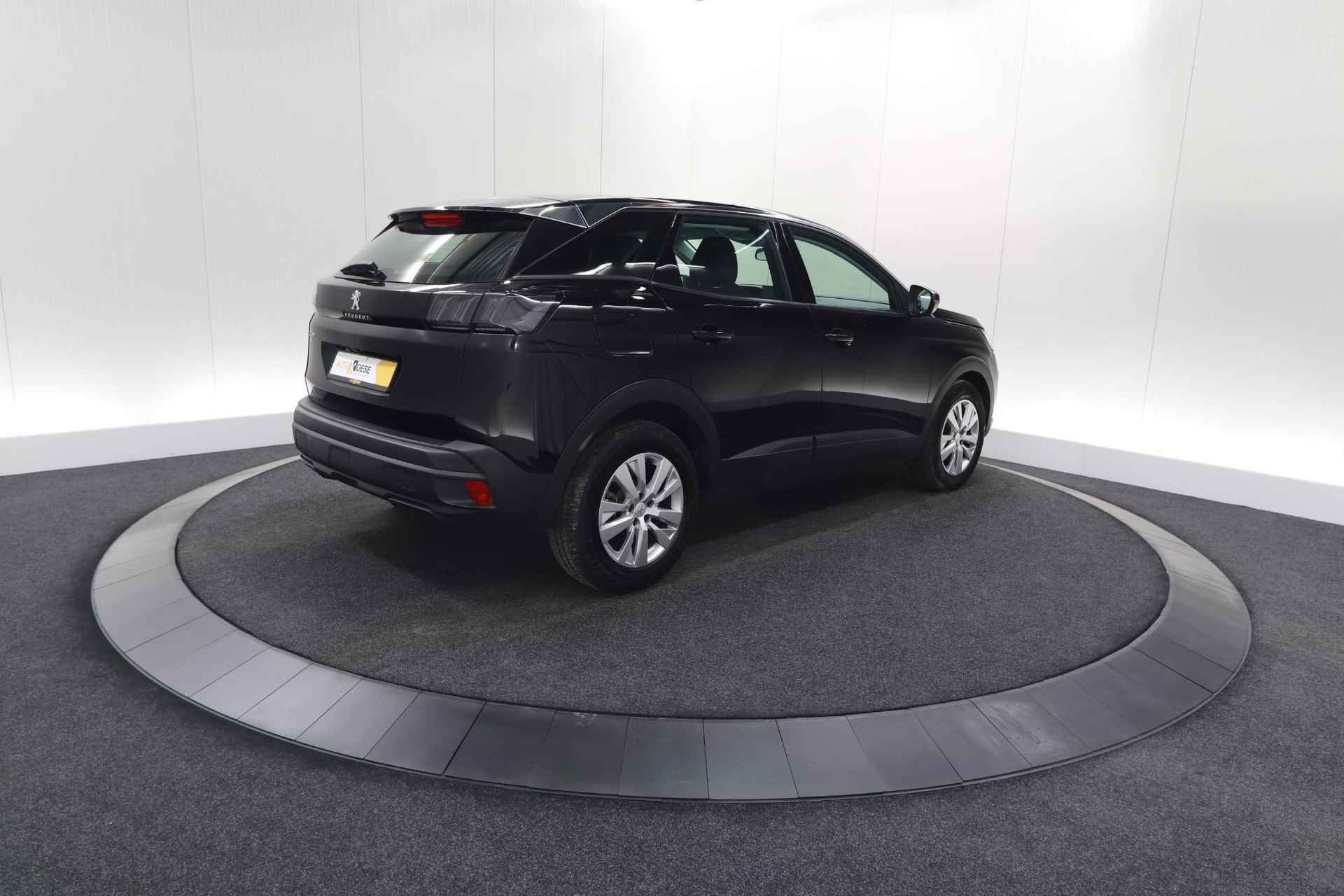 Peugeot 3008 PureTech 130 EAT8 Active Pack | Camera | Stoelverwarming | Navigatie | Parkeersensoren - 6/77