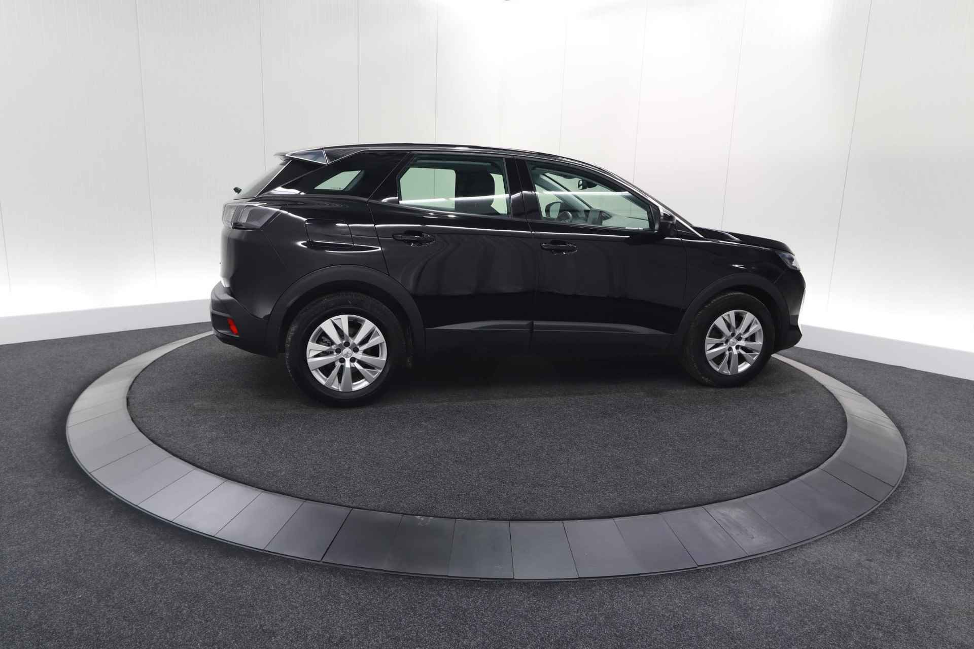 Peugeot 3008 PureTech 130 EAT8 Active Pack | Camera | Stoelverwarming | Navigatie | Parkeersensoren - 9/77