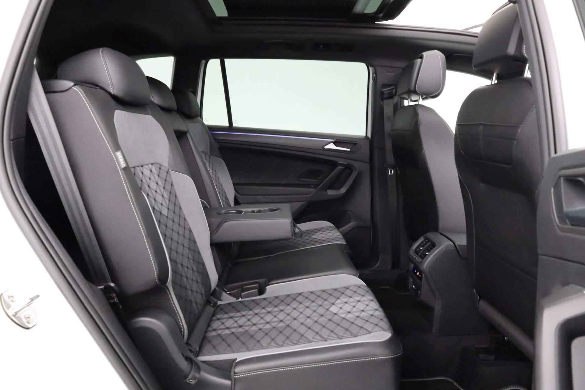 Volkswagen Tiguan Allspace 7 pers. 1.5 TSI 150PK DSG R-Line Black Style | Pano | IQ Light | DCC | Keyless | 20 inch - 38/41