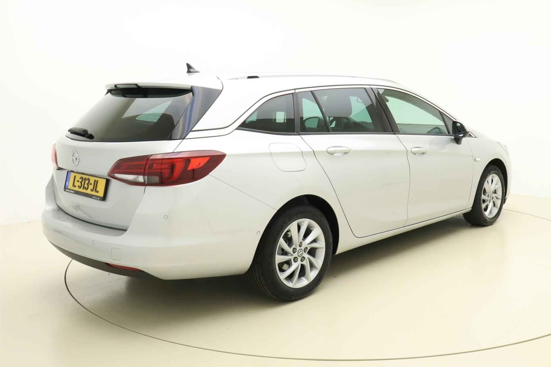 Opel Astra Sports Tourer Elegance 110 PK | Navigatie | Climate control | Alcantara bekleding | Getint glas | Cruise control | Lichtmetalen velgen - 3/32