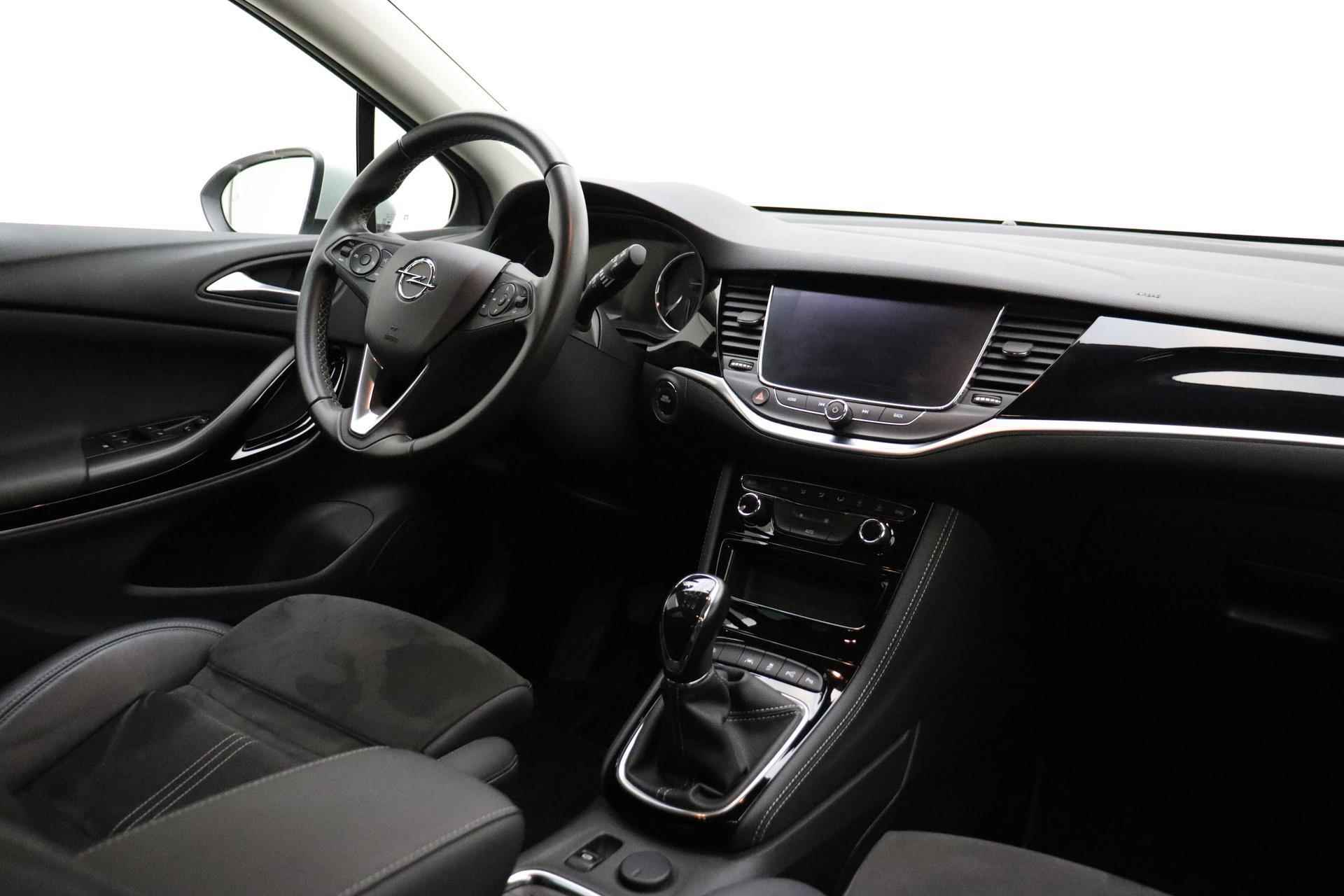 Opel Astra Sports Tourer Elegance 110 PK | Navigatie | Climate control | Alcantara bekleding | Getint glas | Cruise control | Lichtmetalen velgen - 8/32
