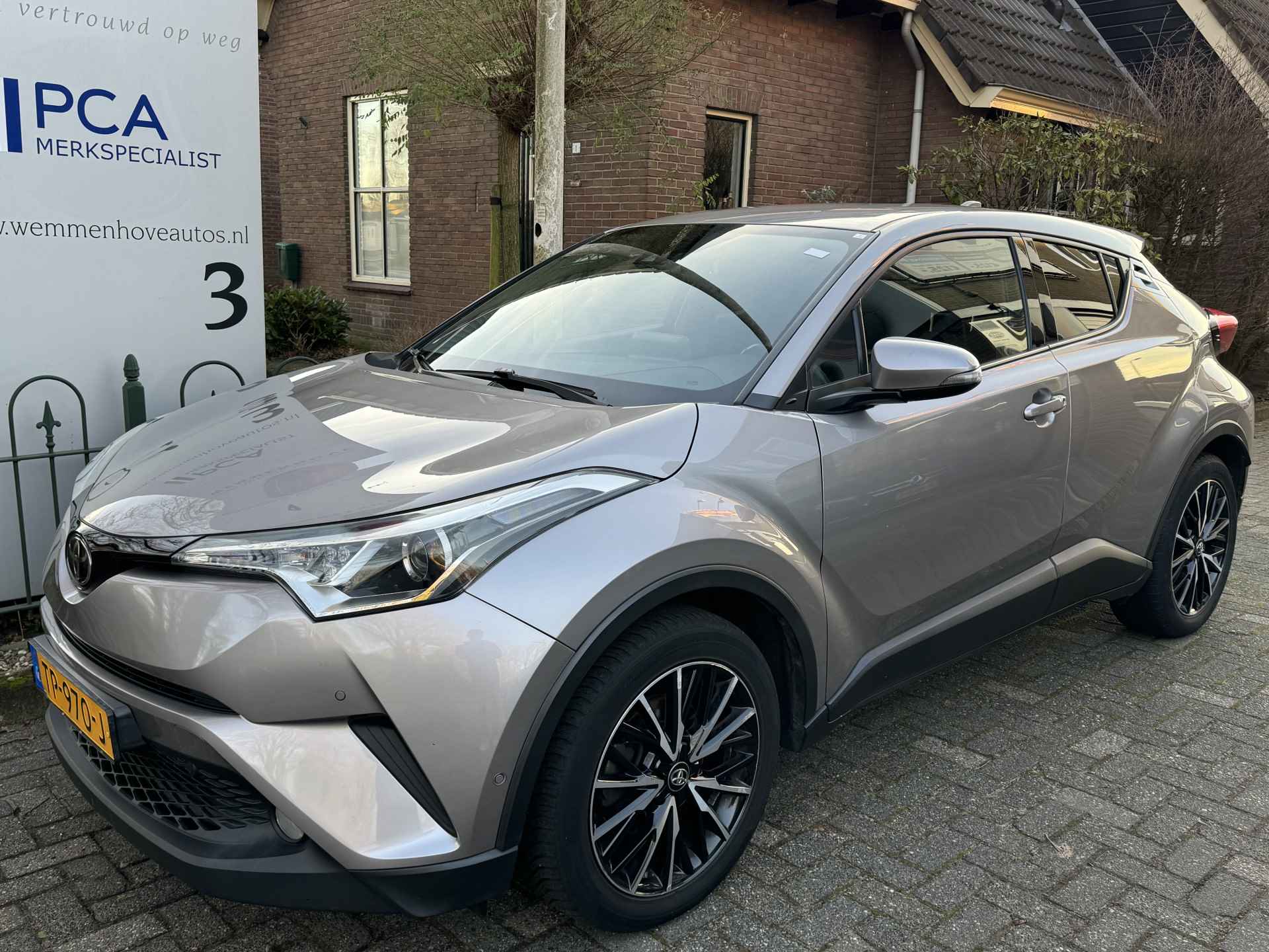 Toyota C-HR 1.2 Style Airco/Navigatie/JBL Sound - 3/49