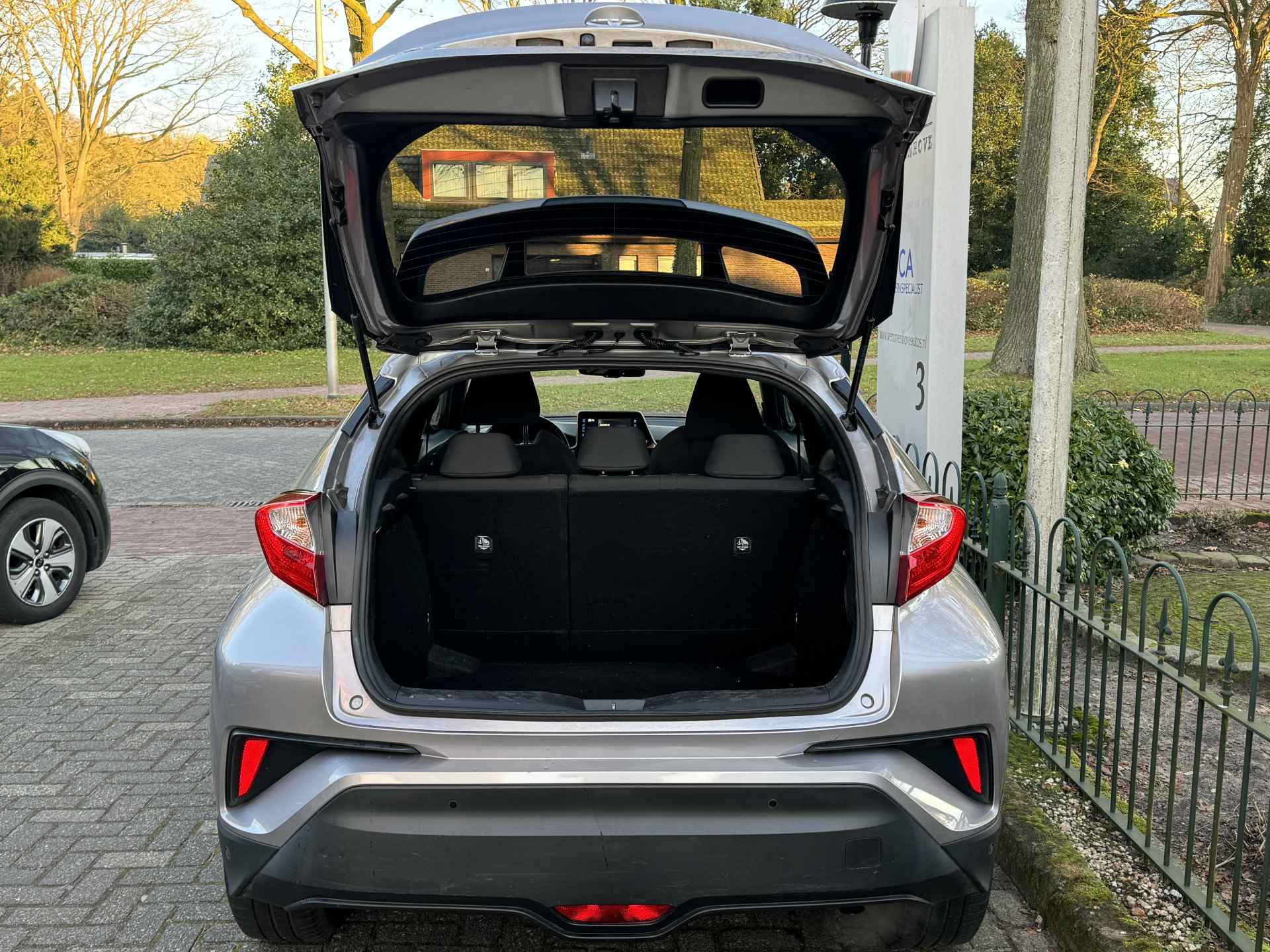 Toyota C-HR 1.2 Style Airco/Navigatie/JBL Sound - 47/49