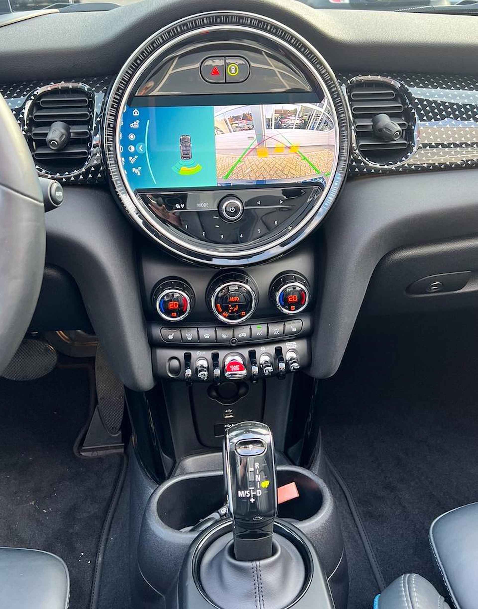 Mini Mini Cabrio 2.0 Cooper S Sidewalk Edition Apple Carplay, Adaptive Cruise Control, Stoelverwarming, Head-Up Display, Virtual Cockpit, stuurverwarming, Climate Control, Achteruitrijcamera, Isofix (MET GARANTIE*) - 30/34