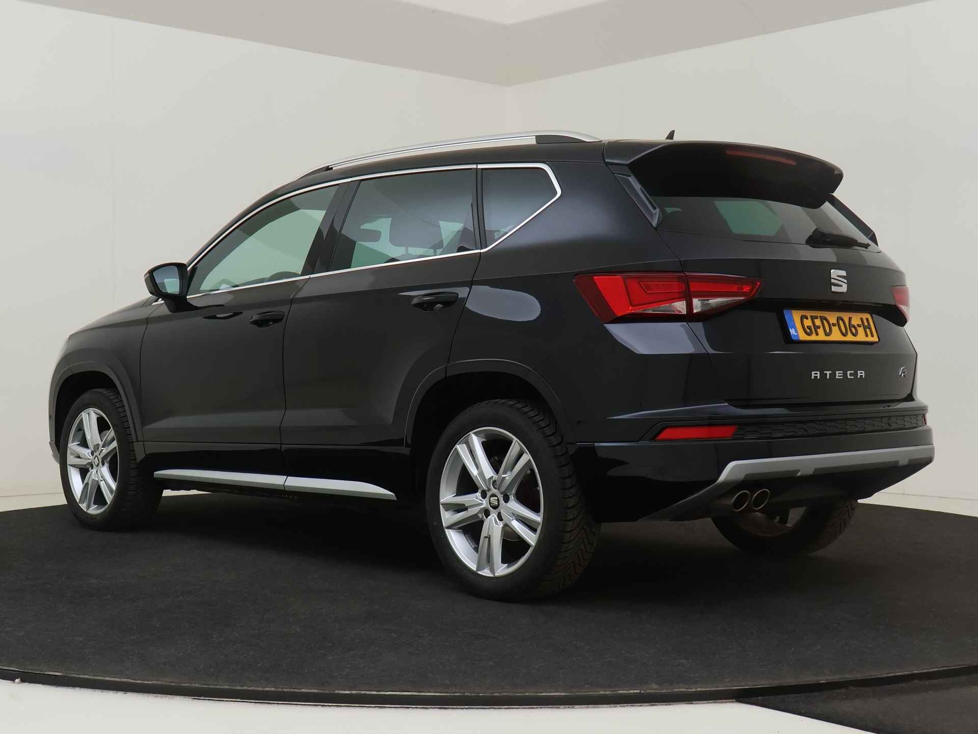 SEAT Ateca 1.5 TSI 150pk FR Business Intense | Parkeerassistent + Camera | Navigatie | Alcantara Bekleding - 5/52