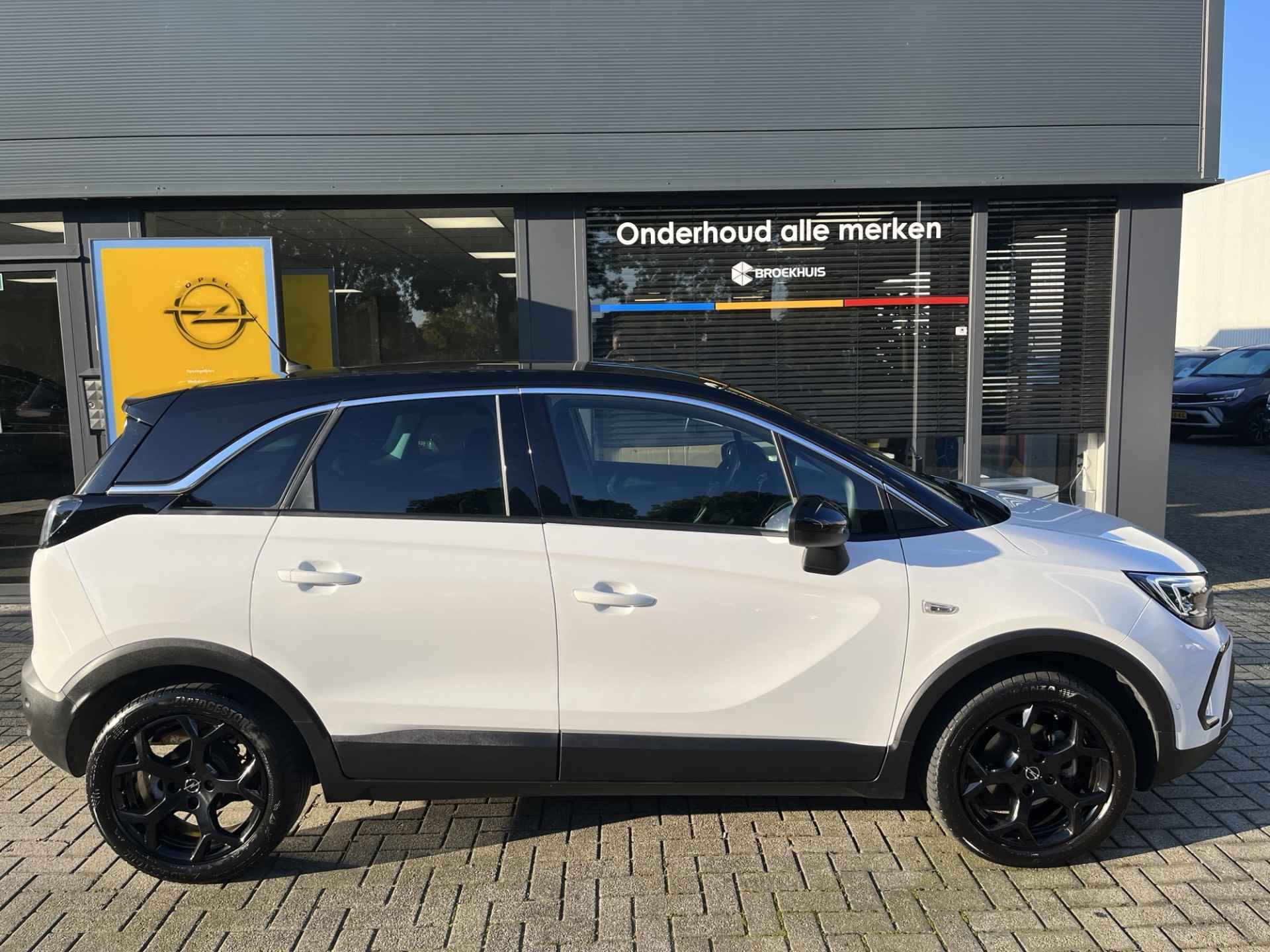 Opel Crossland 1.2 110PK Turbo GS-Line | LED verlichting | Dodehoek sensoren | AGR bestuurdersstoel | 17"Lm velgen | Dual zone Airconditioning - 4/16