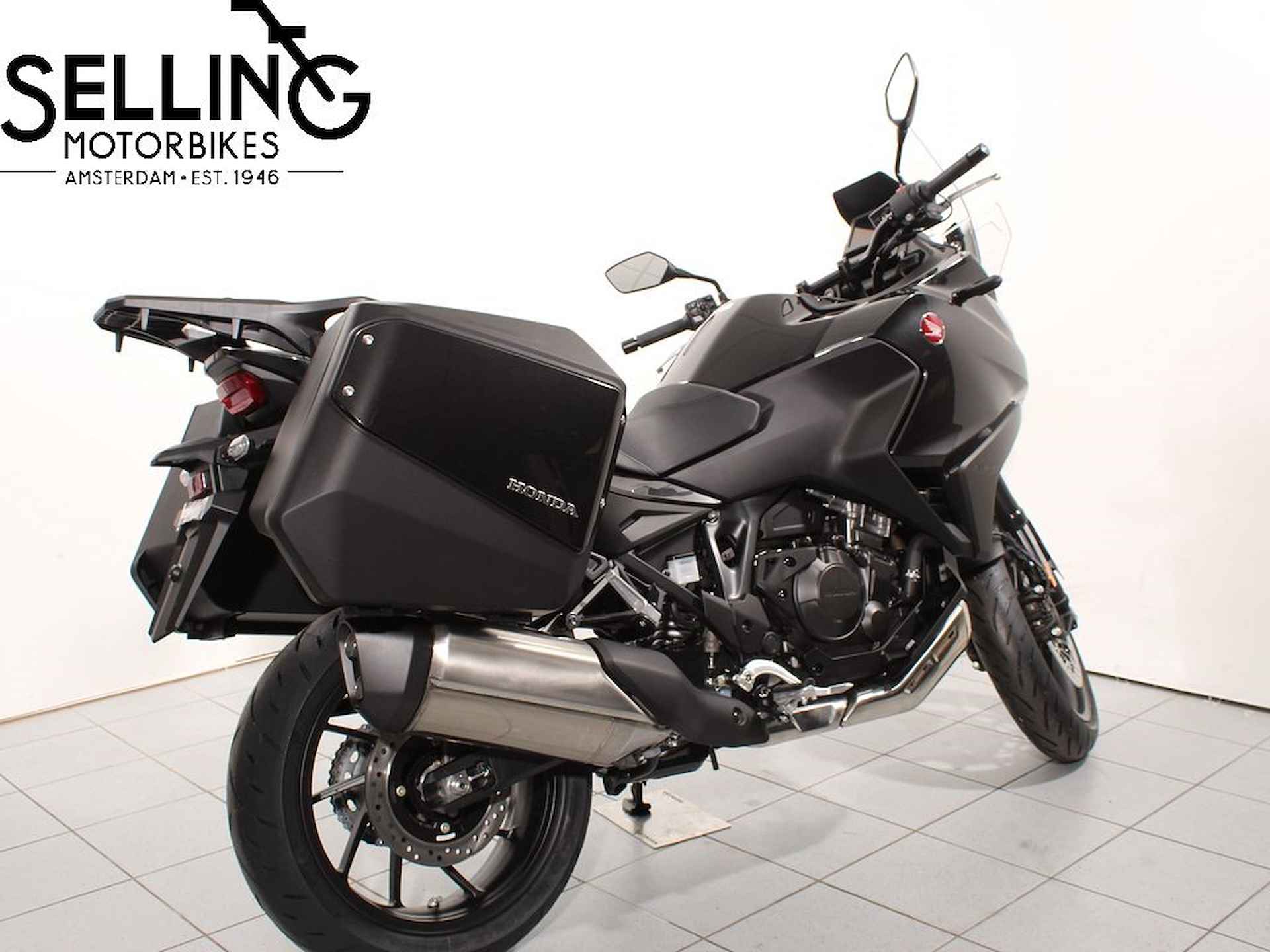 Honda NT 1100 NHC52 Gunmetal Black Metallic - 5/6