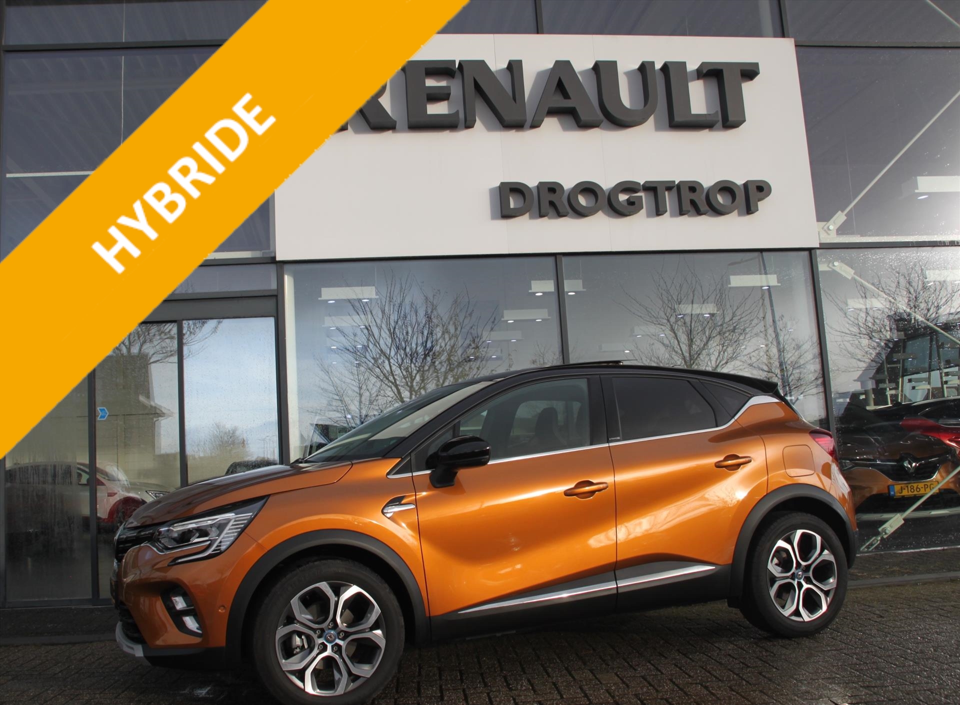 RENAULT Captur 160PK-PLUG IN HYBRID-INTENS-35DKM-GLASDAK-CAMERA-18"-