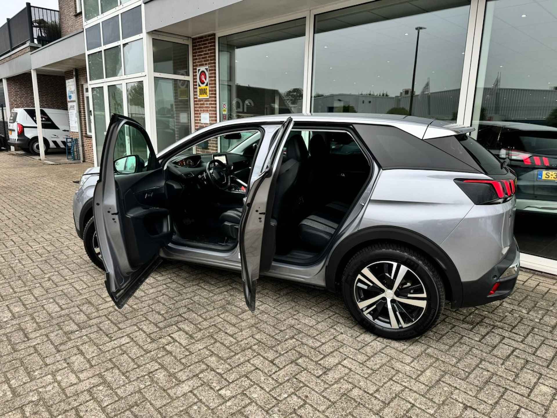 PEUGEOT 3008 1.2 PURETECH ALLURE- ALL IN PRIJS- TREKHAAK - 28/28