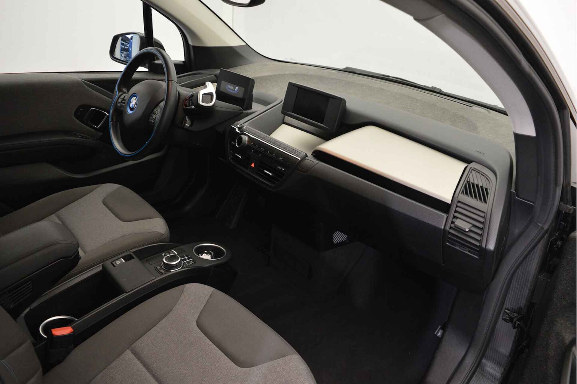 BMW i3 120Ah / Cruise Control / Airconditioning / Multifunctioneel stuurwiel / Navigatie - 7/21