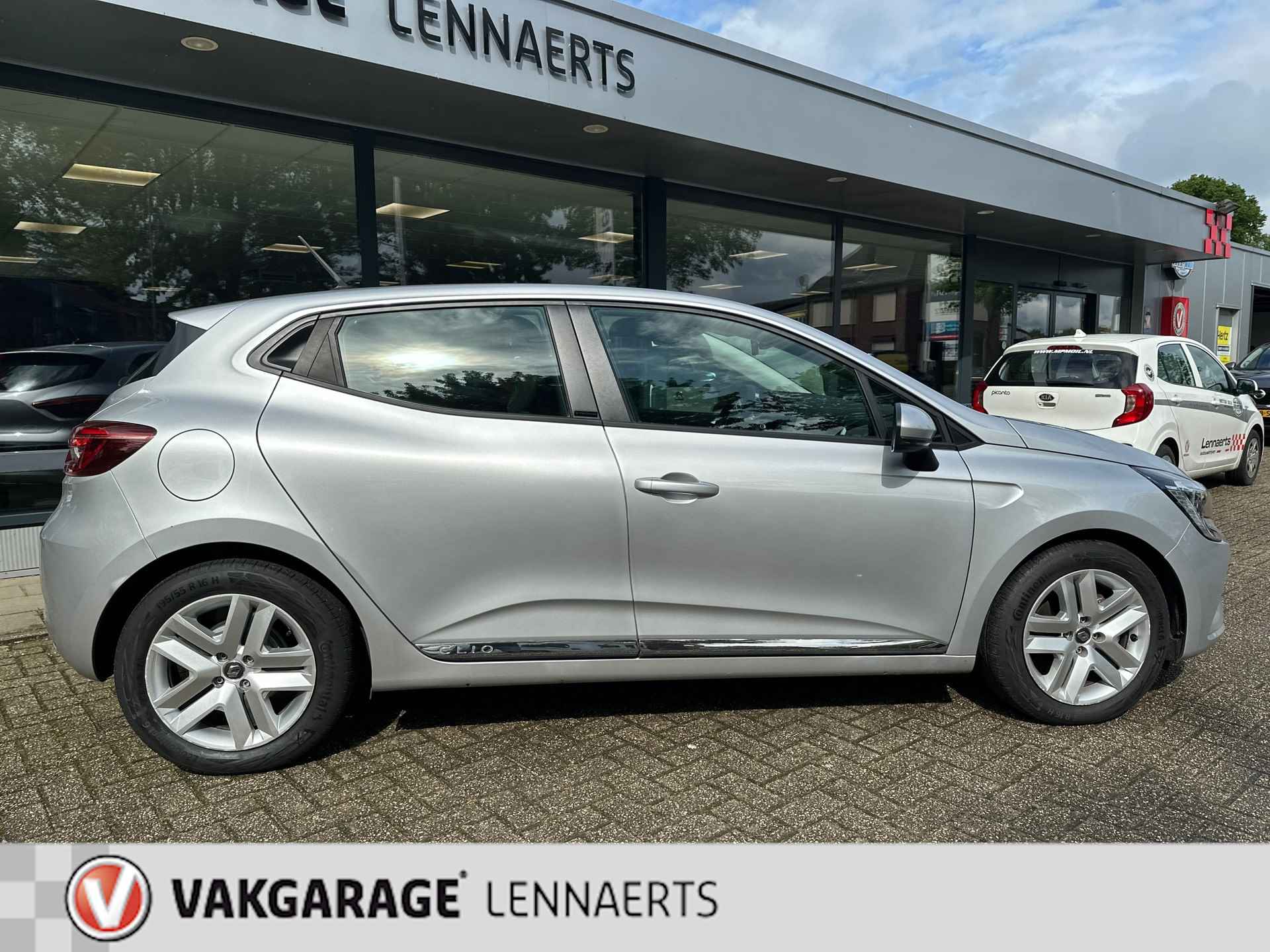 Renault Clio 1.6 E-Tech Hybrid 140 Intens Automaat, Rijklaarprijs / 12 mnd garantie - 10/34