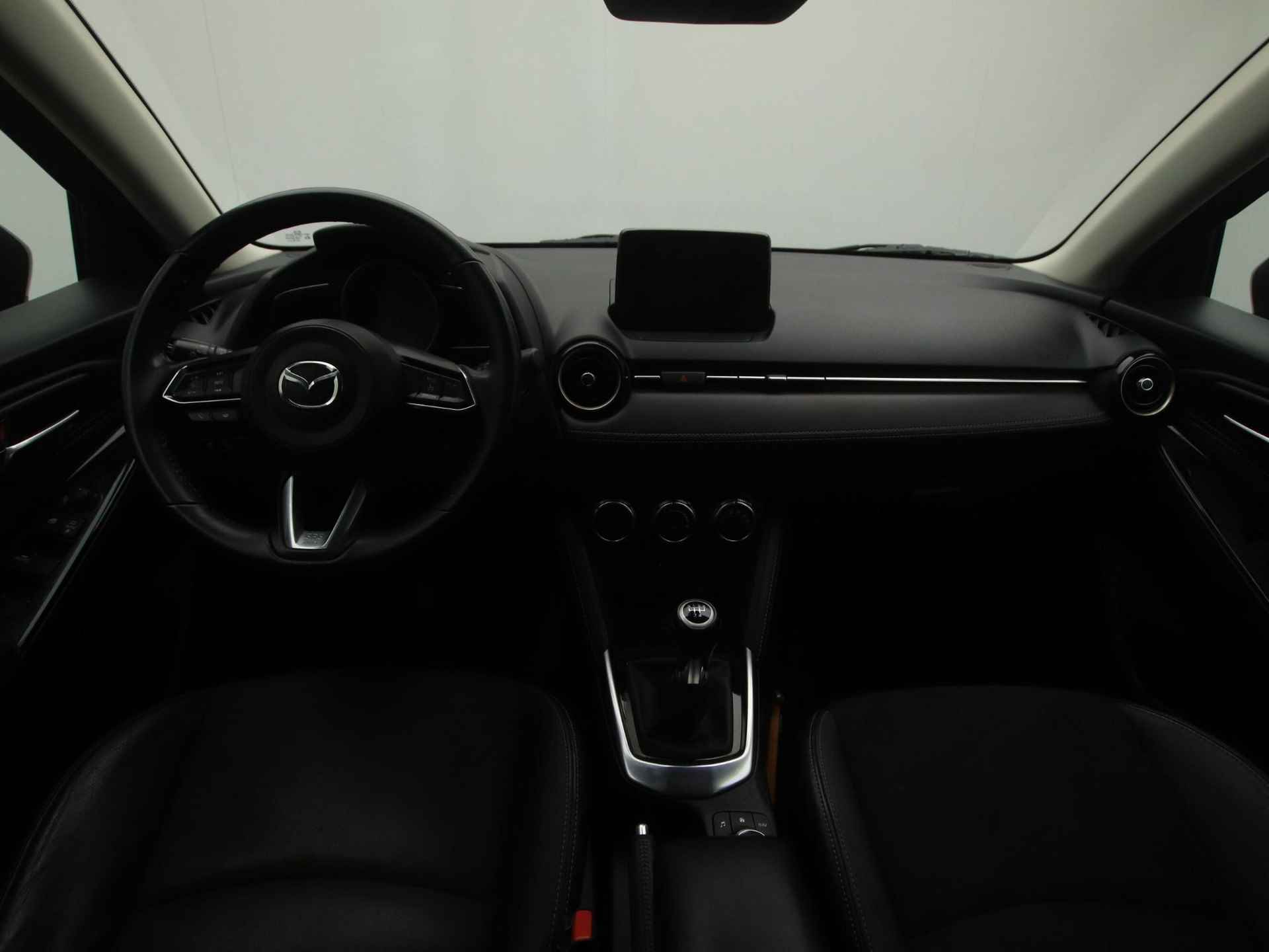 Mazda 2 1.5 Skyactiv-G GT-Luxury met sportuitlaat en dakspoiler : volledig onderhouden - 21/47