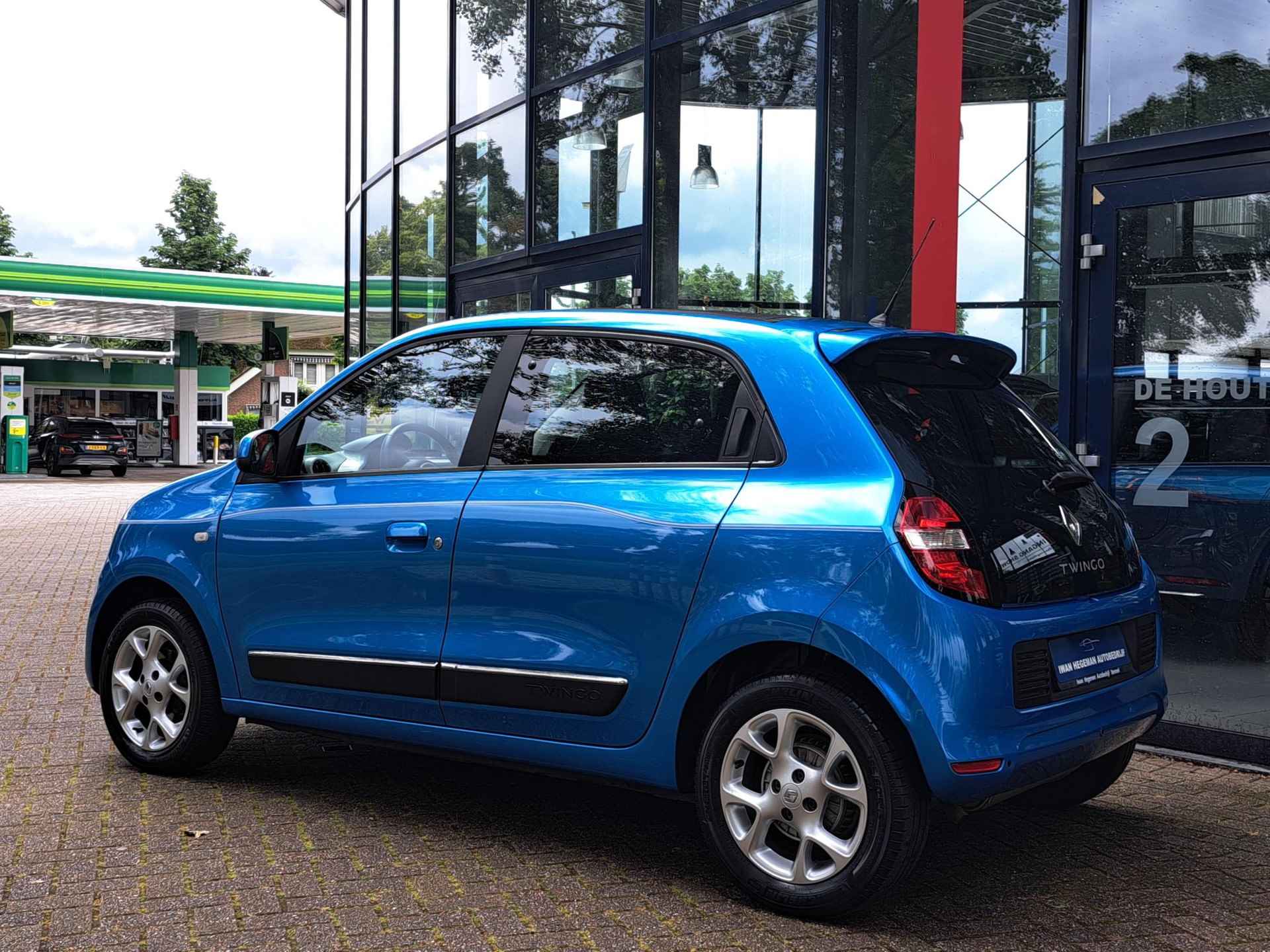 Renault Twingo 0.9 TCe Dynamique 90PK Cabrio | Climate Control | Cruise Control | LM Velgen | Elektrisch vouwdak - 4/25