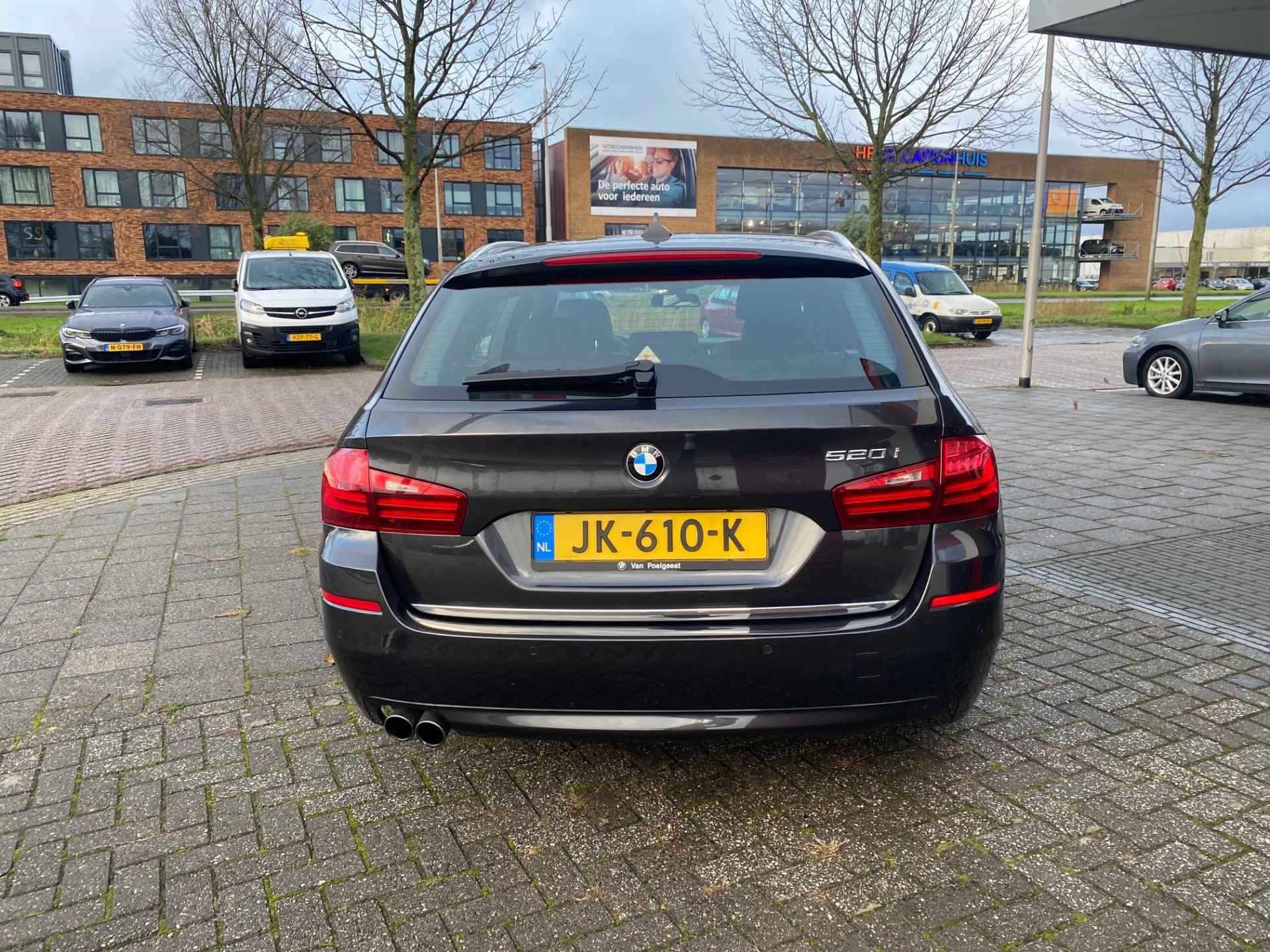 BMW 5 Serie Touring 520i Luxury Edition | Navi | Cruise | Leer | 142.570 km Dealeronderhouden - 4/22