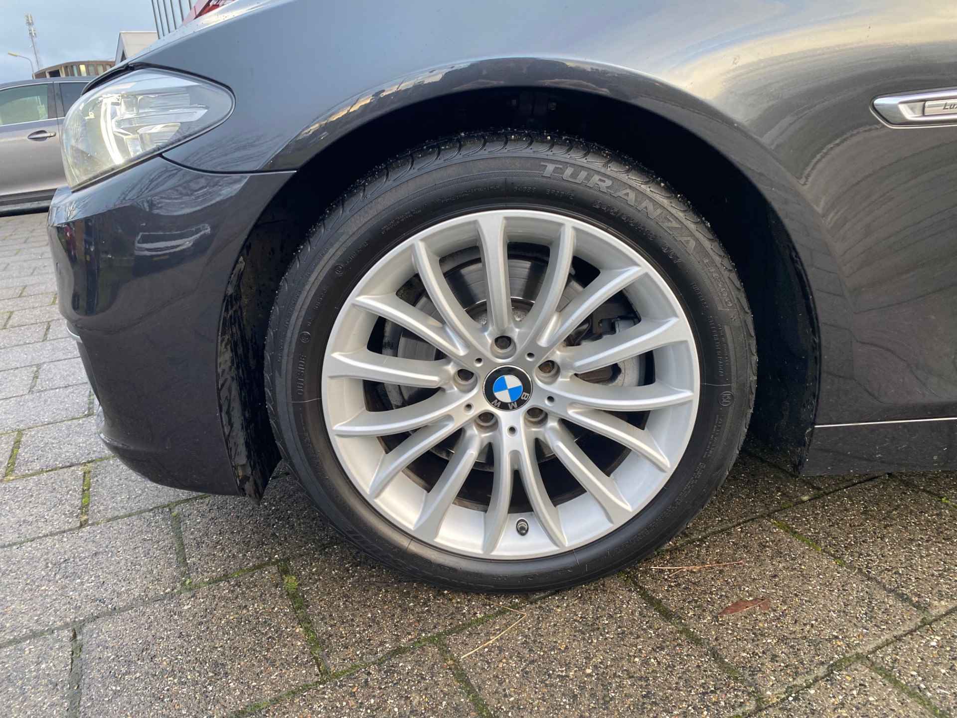 BMW 5 Serie Touring 520i Luxury Edition | Navi | Cruise | Leer | 142.570 km Dealeronderhouden - 9/22