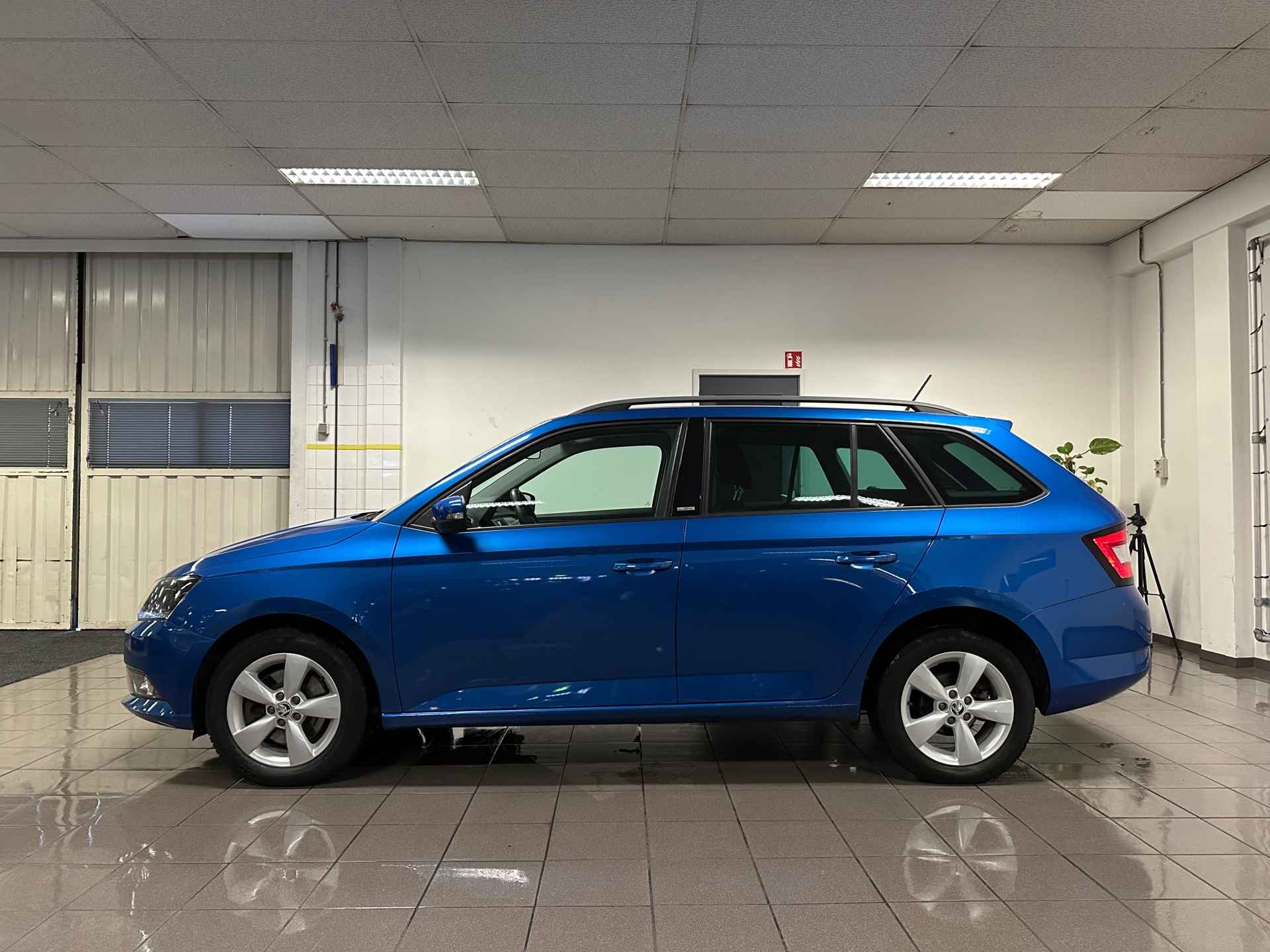 Skoda Fabia Combi 1.2 TSI JOY * Automaat / 1e Eig / Stoelverwarming / LED / NL Auto * - 2/24