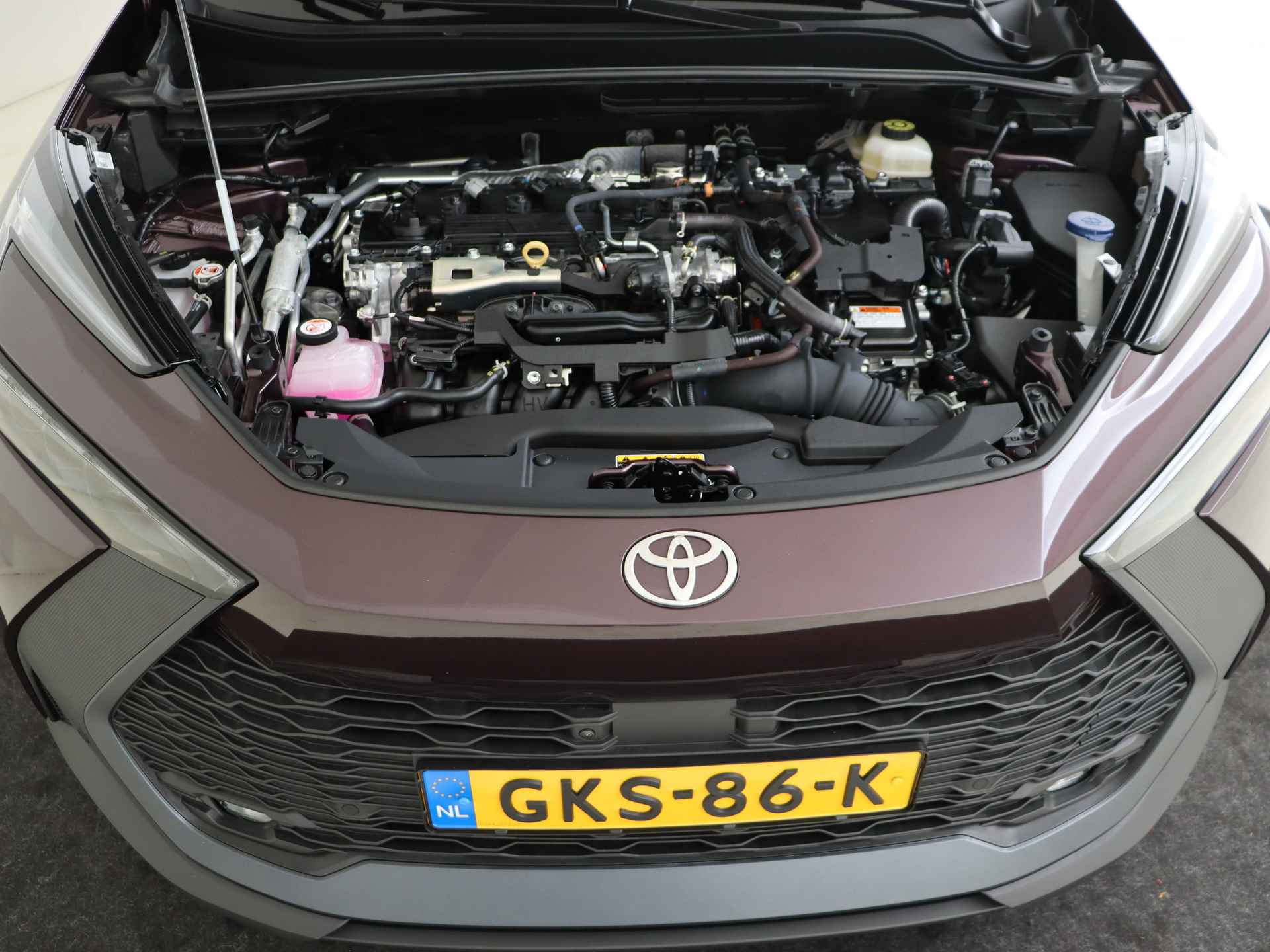 Toyota C-HR 2.0 Plug-in Hybrid 220 First Edition | DEMO VOORDEEL | Direct leverbaar | Plug-In | - 42/51