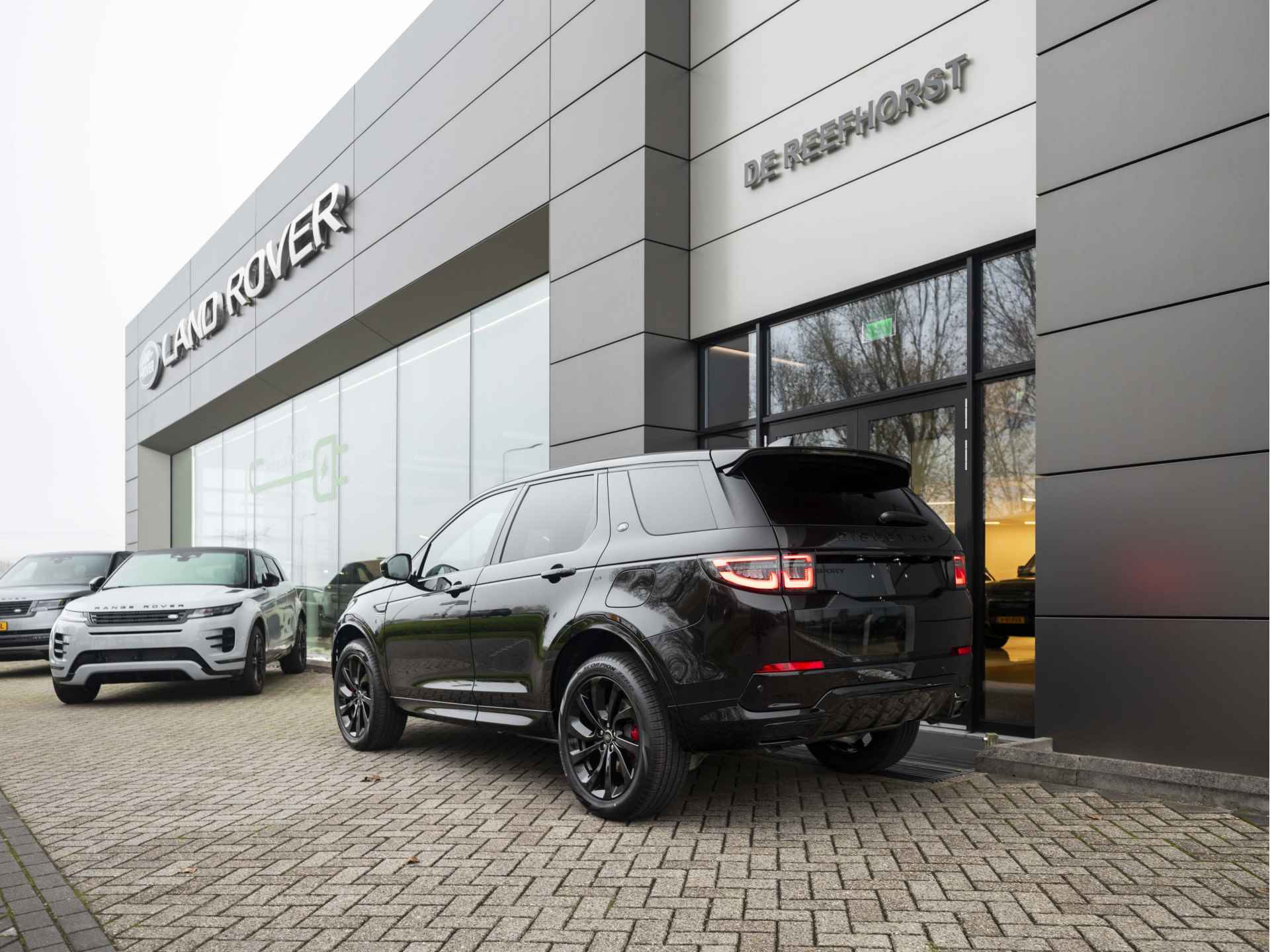 Land Rover Discovery Sport P270e PHEV Dynamic SE | Elektrische trekhaak| Meridian Surround Audio | Rode Remklauwen - 11/54