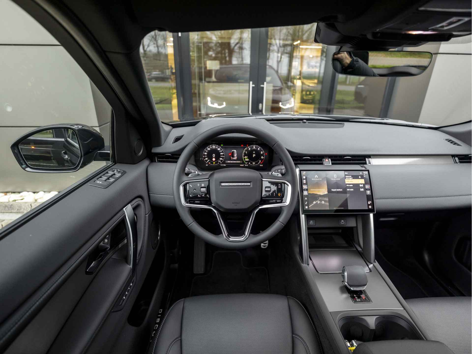 Land Rover Discovery Sport P270e PHEV Dynamic SE | Elektrische trekhaak| Meridian Surround Audio | Rode Remklauwen - 43/54