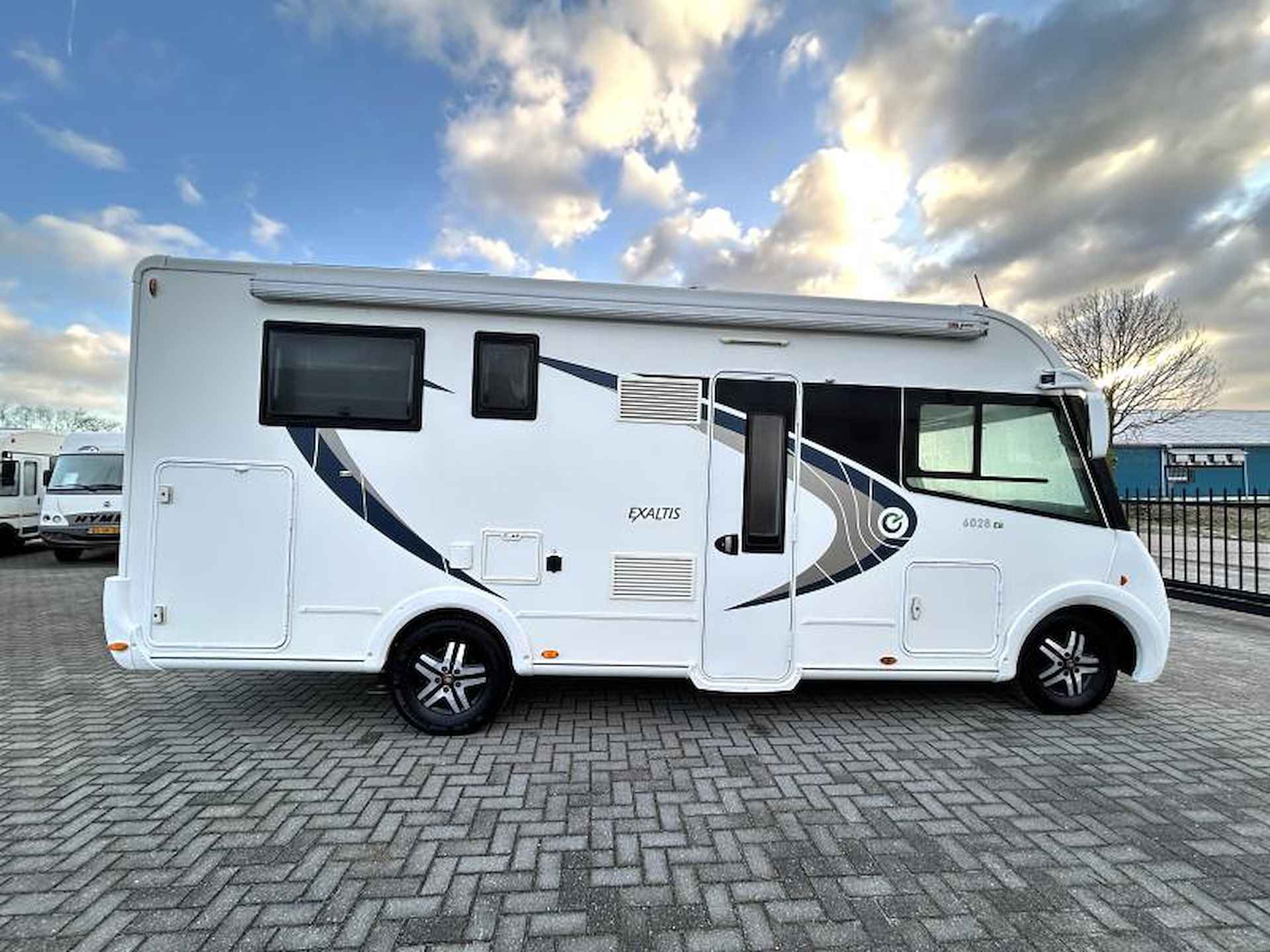 Chausson Exaltis 6028 EB Queensbed/Automaat/Euro-6 - 23/25