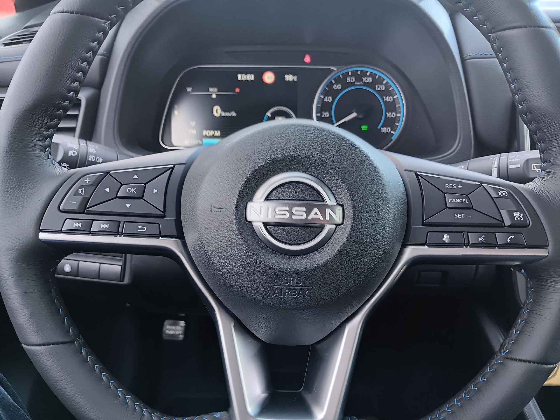 Nissan LEAF N-Connecta 39 kWh Nieuw Excl Subsidie € 2.950,00 - 25/28