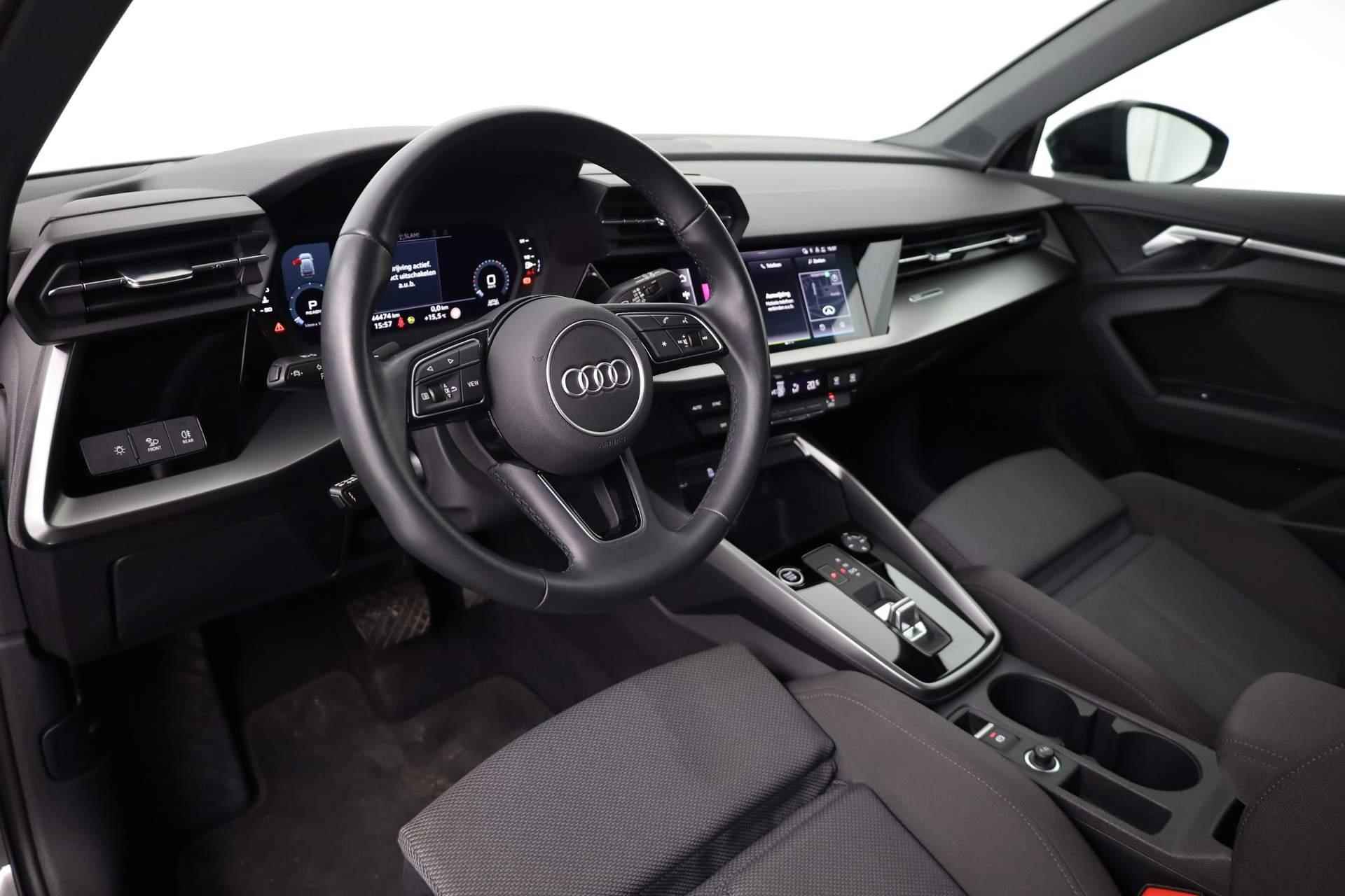 Audi A3 Sportback 35 TFSI 150PK S-tronic Business edition | LED | Cruise | Clima | 17 inch - 2/38