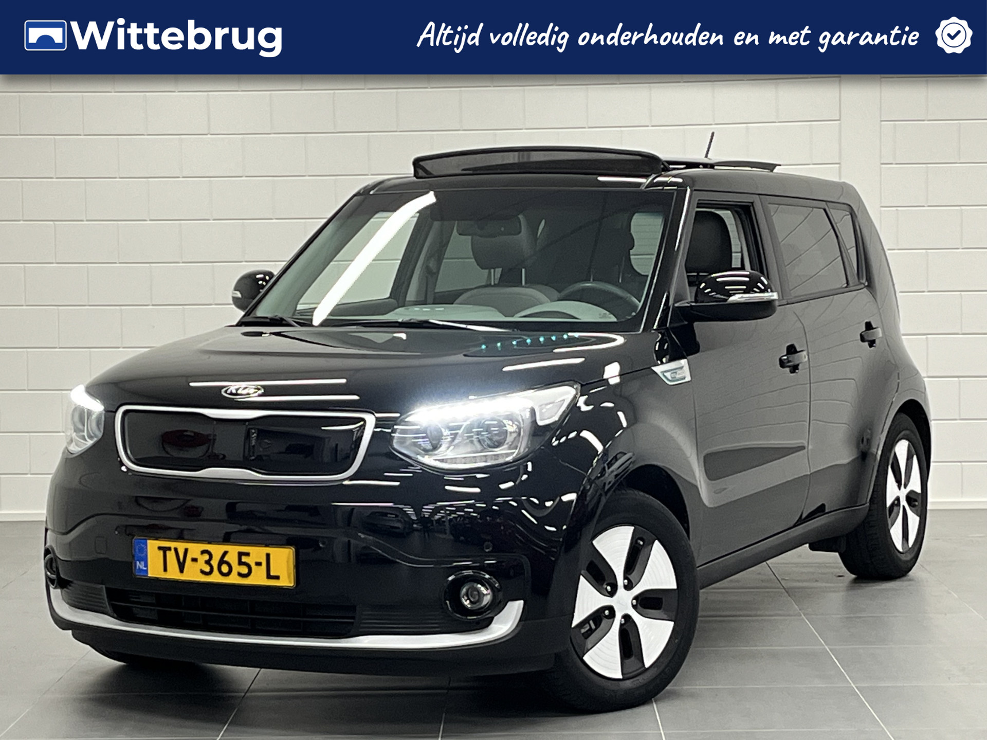 Kia Soul EV Edition 30 kWh NAVIGATIE | PANORAMADAK | PARKEERCAMERA | LEUKE RUIME AUTO!