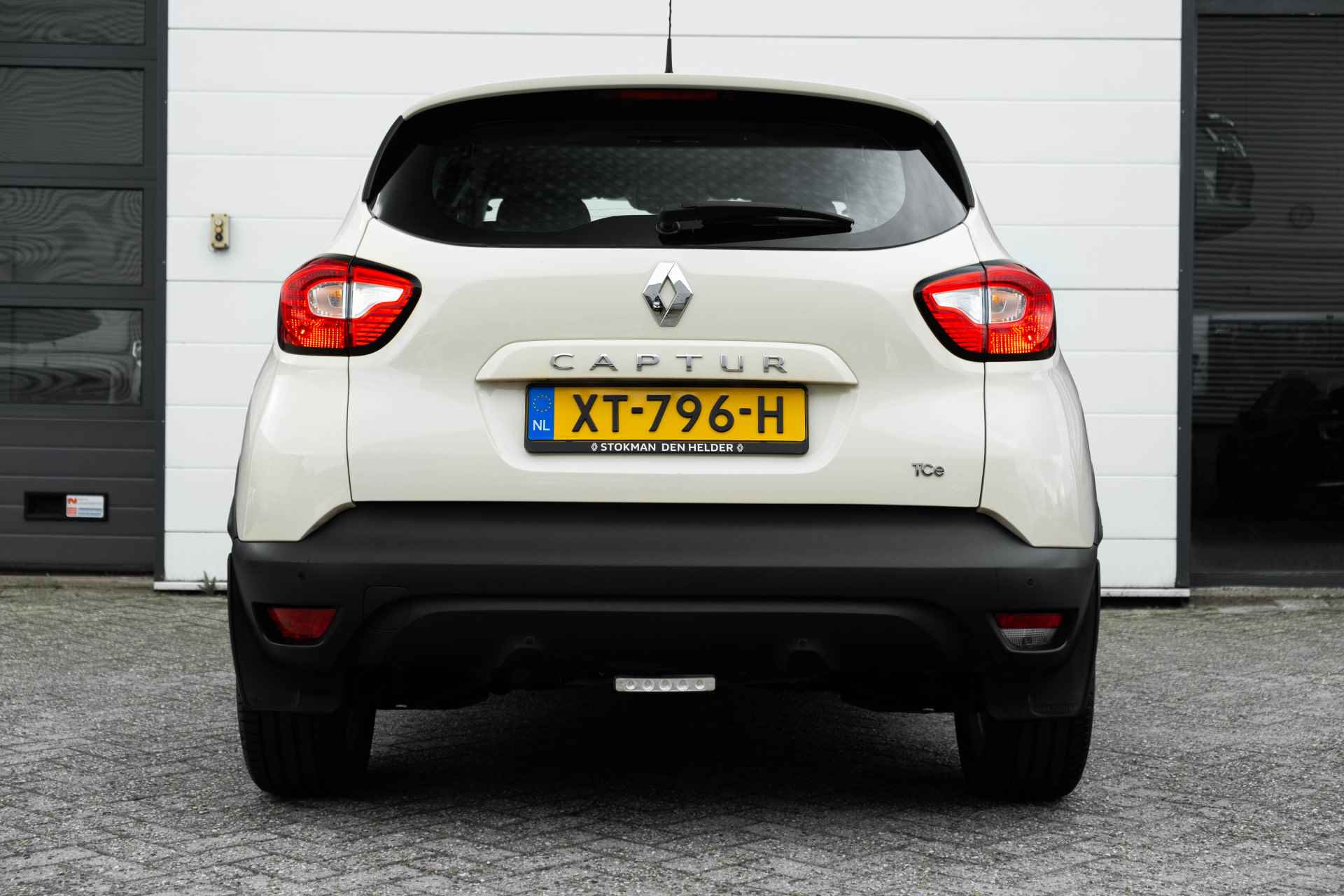 Renault Captur TCe 120 EDC ( automaat ) Expression | Automaat | Navigatie | Airco | Cruise | 17" LM velgen | incl. Bovag rijklaarpakket met 12 maanden garantie | - 6/46