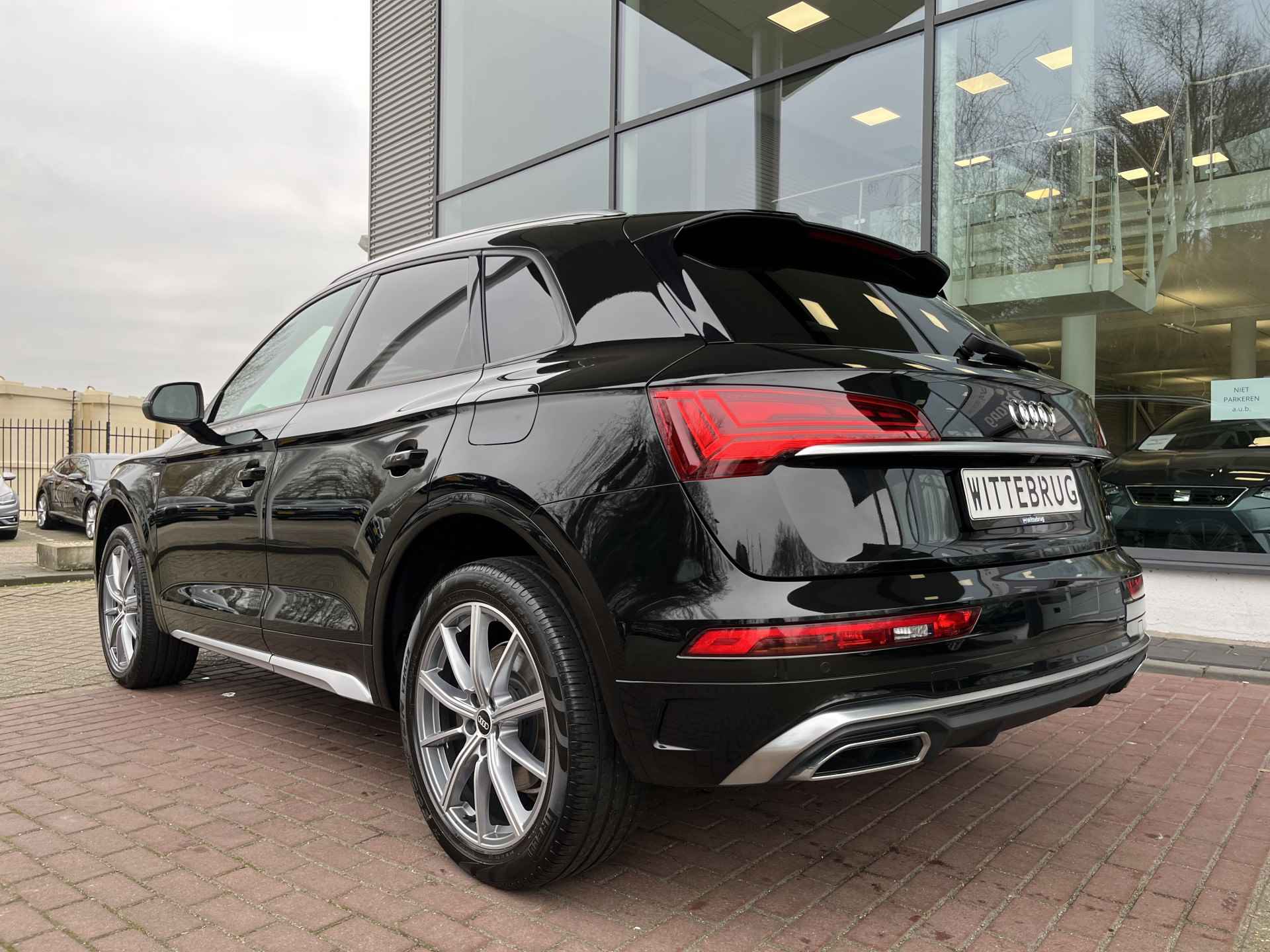 Audi Q5 55 TFSI e 367pk S-Tronic quattro Competition / Panorama dak / Audi smartphone interface / Audi soundsystem / Led Matrix / Adaptive cruise control / Stoelverwarming - 23/35