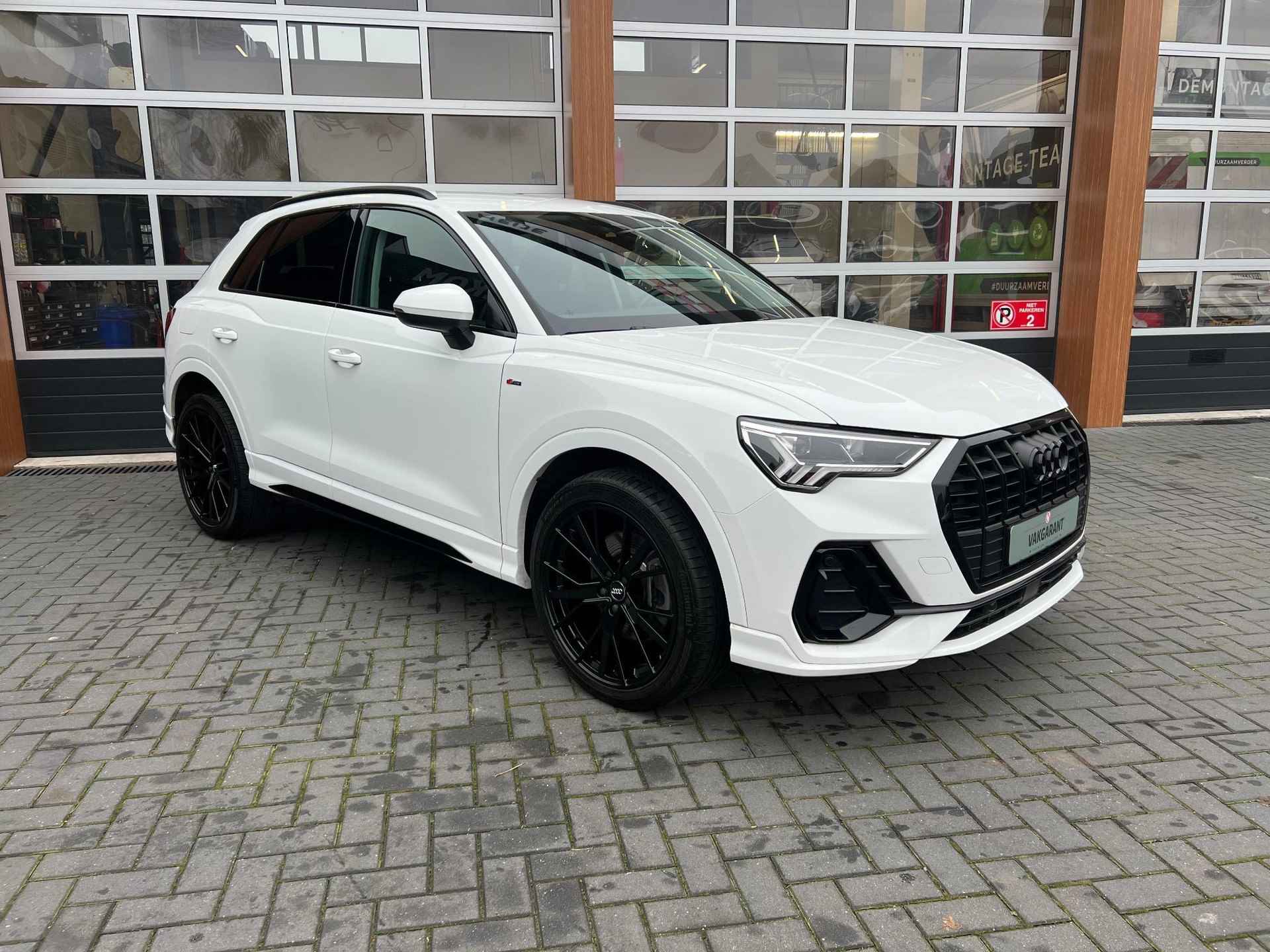 Audi Q3 45 TFSI e S edition | Plug-in Hybride | S-Line | Camera | Cruise Control | Black optiek | - 3/23