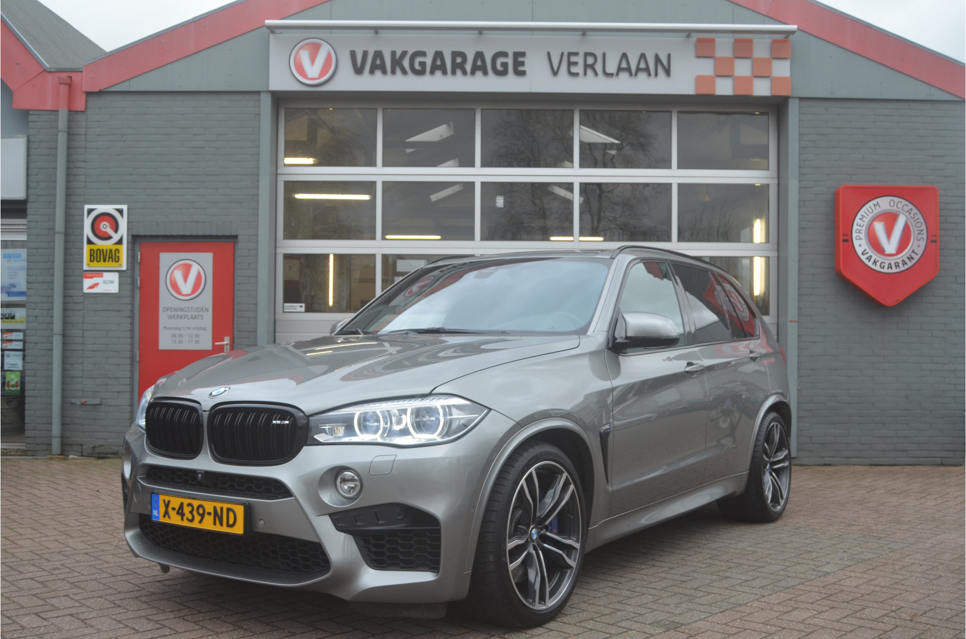 BMW X5 M pano,leder Trekhaak 12 mnd. gar. bij viaBOVAG.nl