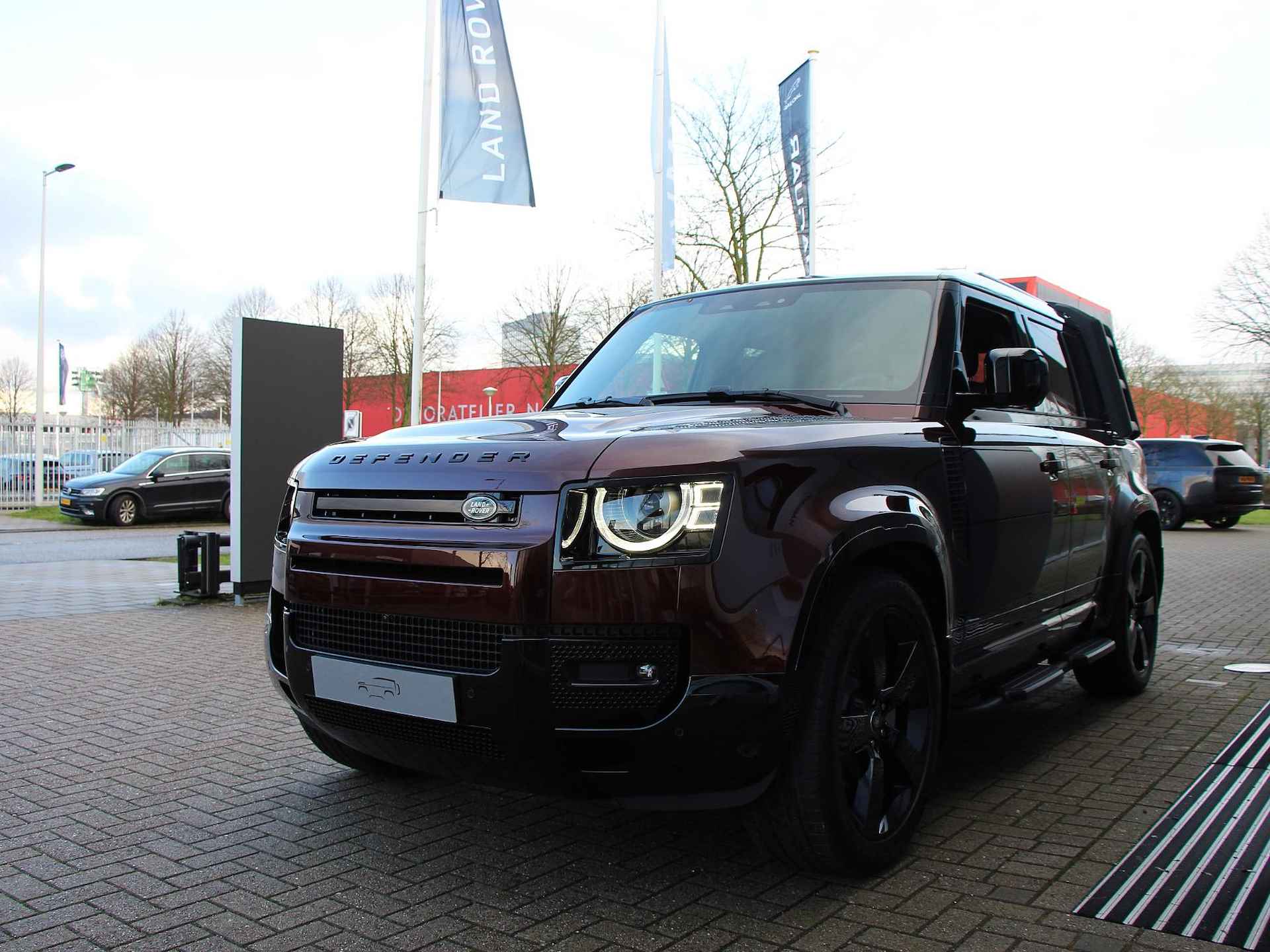 Land Rover Defender 110 P300e 110 Sedona Edition *NIEUW UIT VOORRAAD* - 5/43